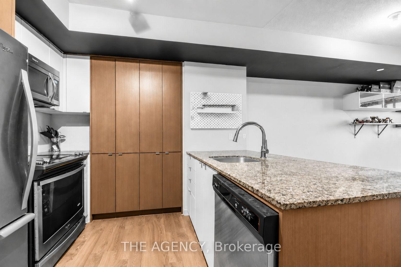 Photo 2 of Unit 1409, 9 Valhalla Inn Road, Etobicoke, Islington-City Centre West — HOMEH