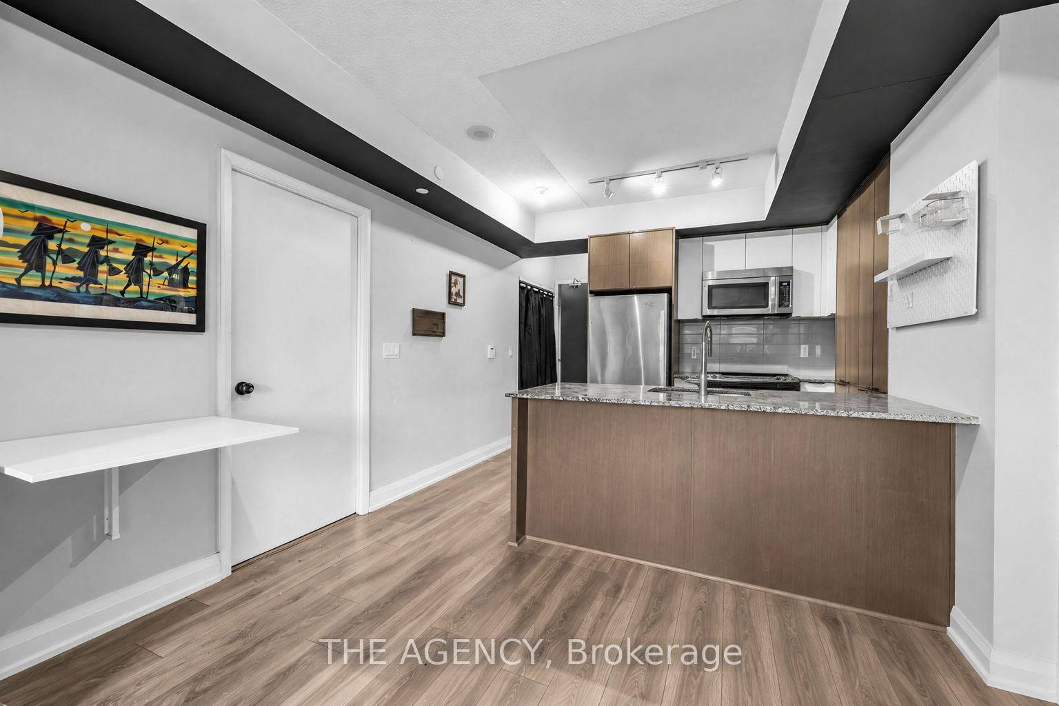 Photo 6 of Unit 1409, 9 Valhalla Inn Road, Etobicoke, Islington-City Centre West — HOMEH