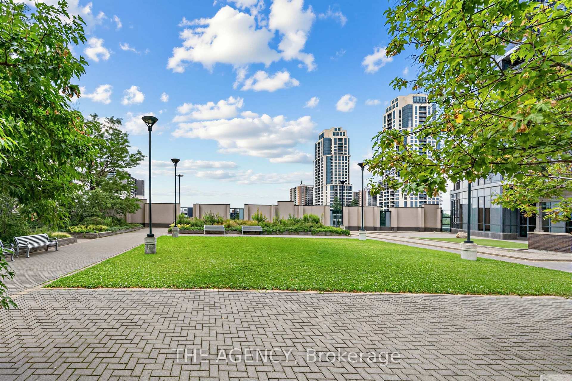Photo 14 of Unit 1409, 9 Valhalla Inn Road, Etobicoke, Islington-City Centre West — HOMEH