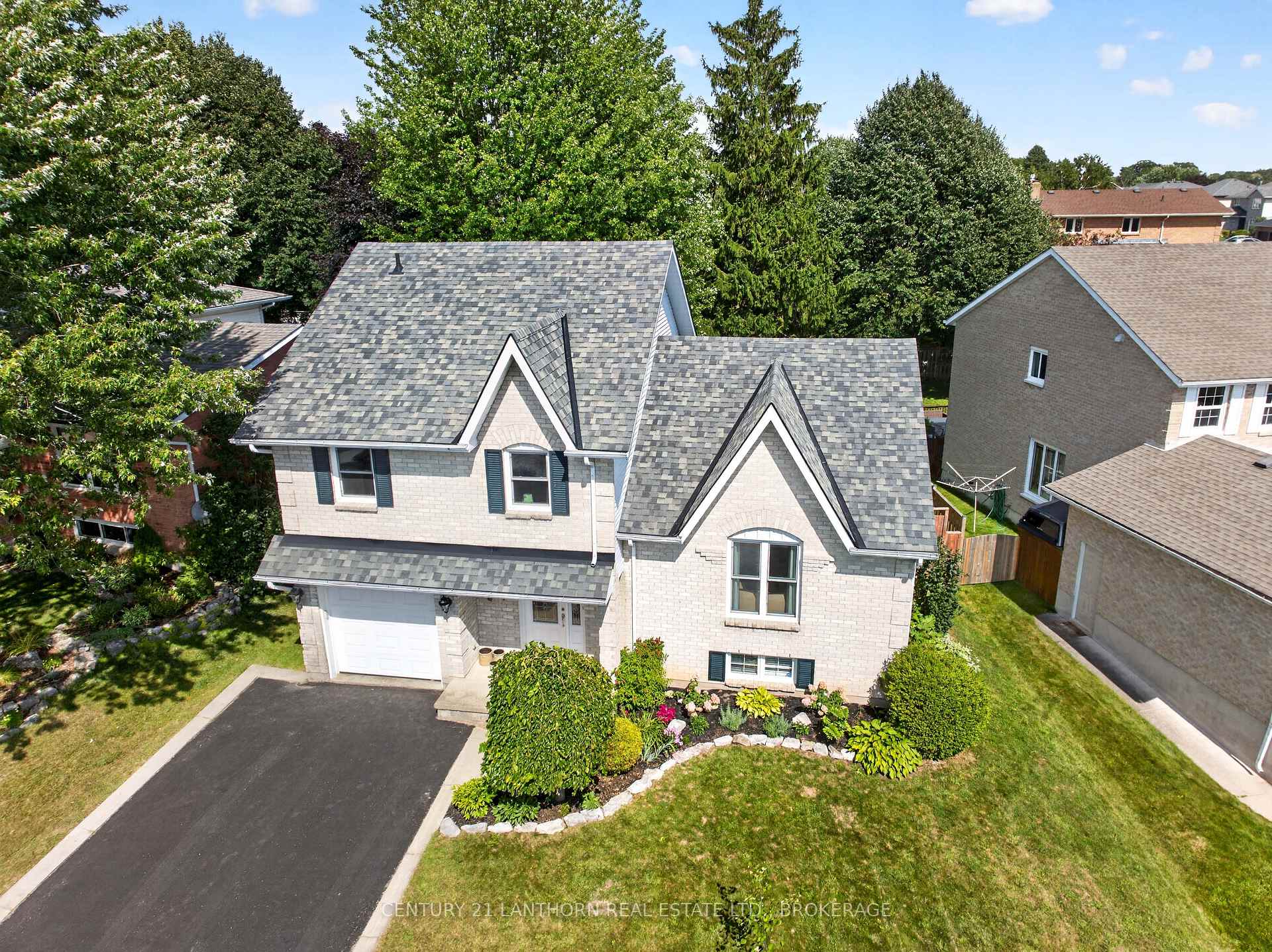 Photo 2 of 1006 Dillingham Street, Kingston, North of Taylor-Kidd Blvd — HOMEH