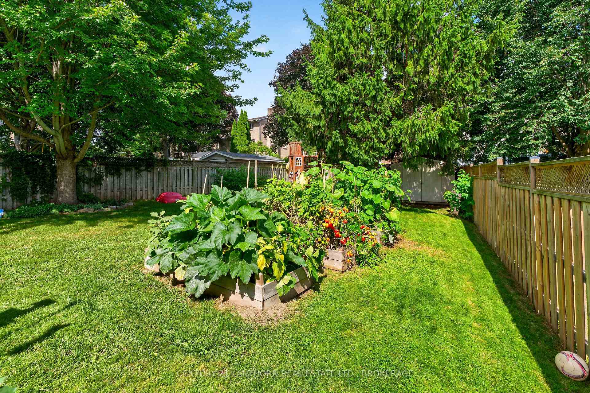Photo 4 of 1006 Dillingham Street, Kingston, North of Taylor-Kidd Blvd — HOMEH