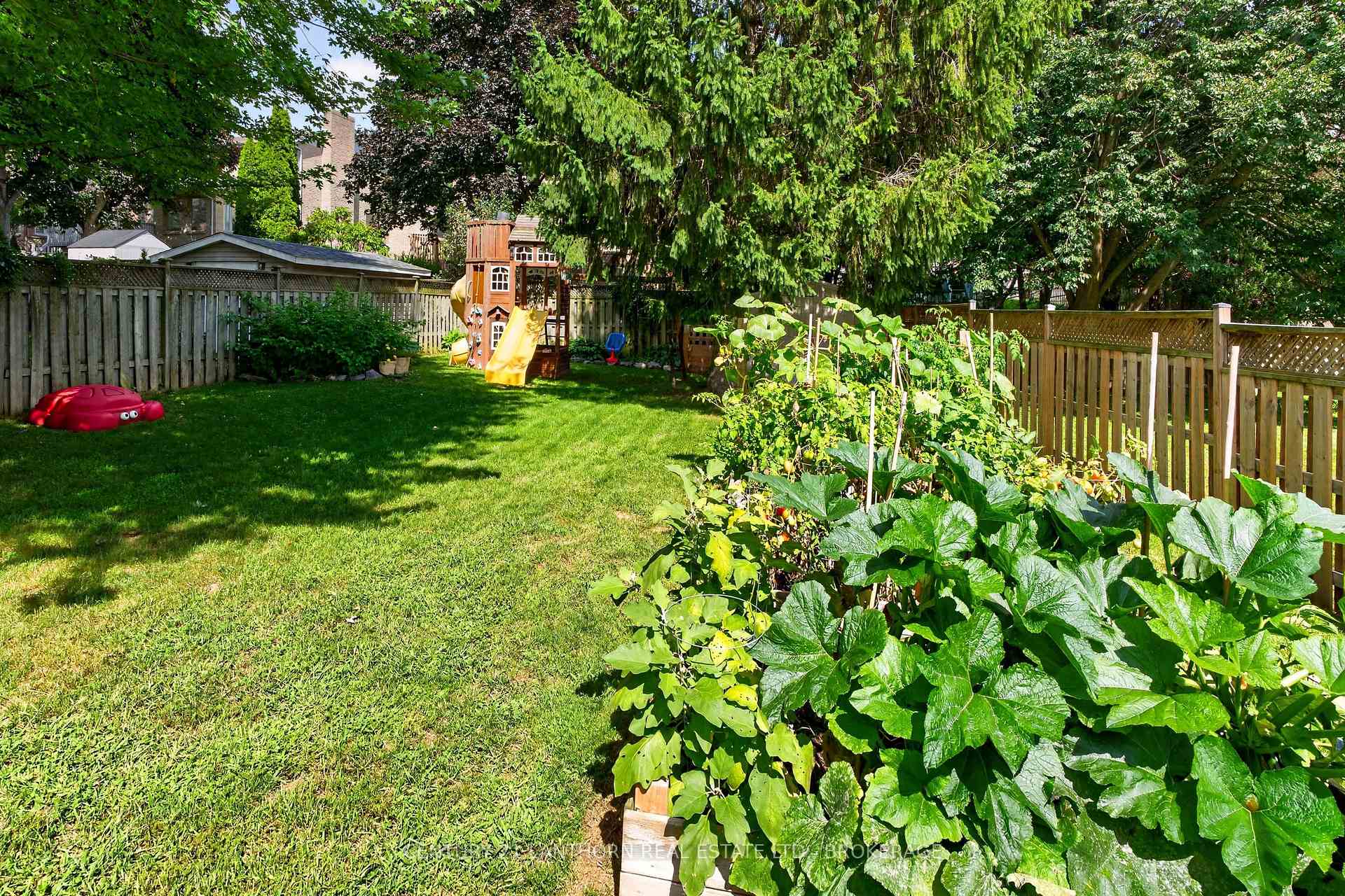 Photo 5 of 1006 Dillingham Street, Kingston, North of Taylor-Kidd Blvd — HOMEH