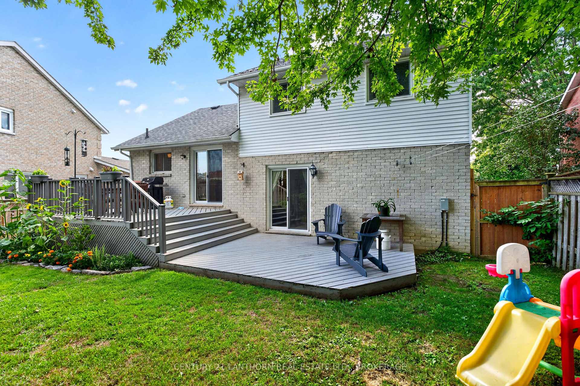 Photo 13 of 1006 Dillingham Street, Kingston, North of Taylor-Kidd Blvd — HOMEH