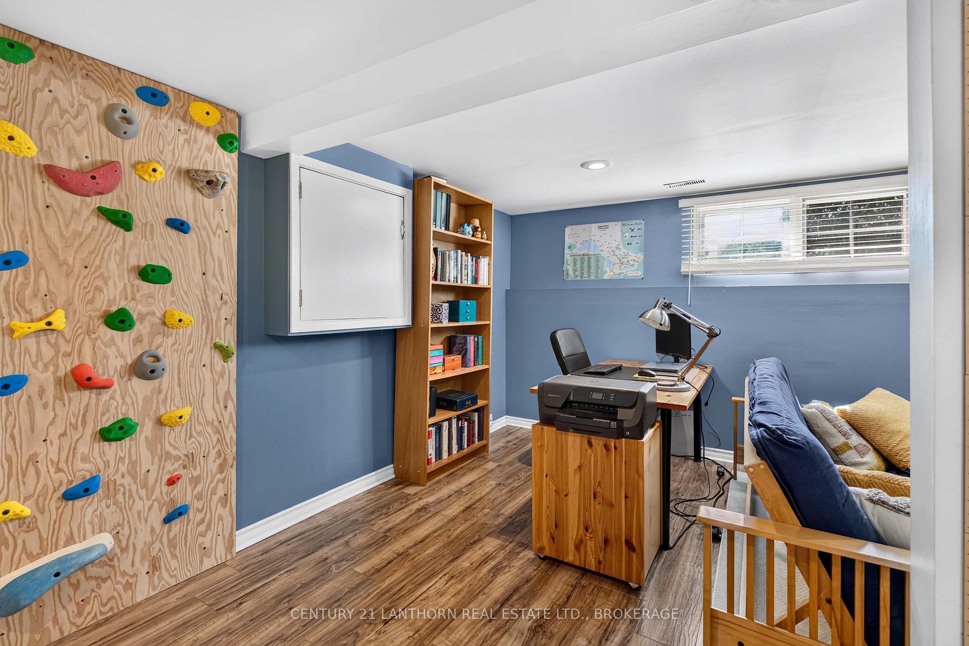 Photo 43 of 1006 Dillingham Street, Kingston, North of Taylor-Kidd Blvd — HOMEH