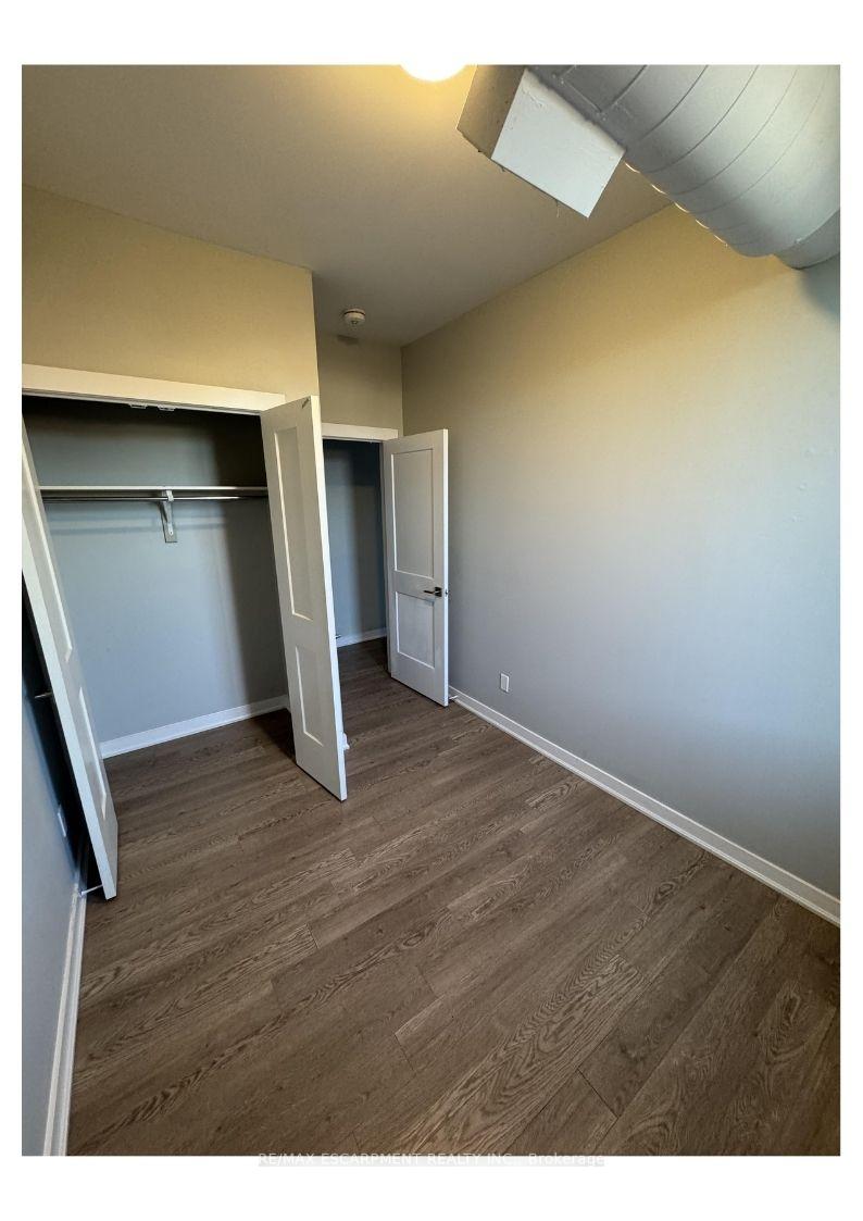 Photo 12 of Unit 301, 657 Barton Street E, Hamilton, Gibson — HOMEH