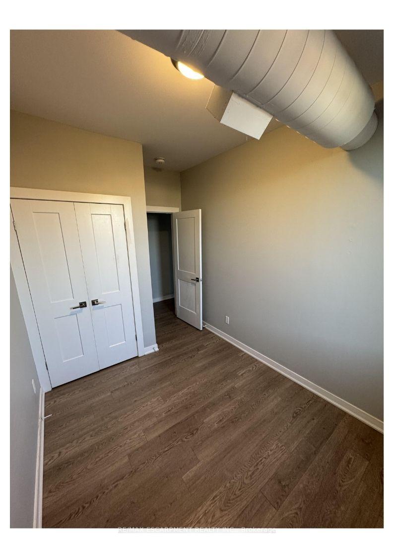 Photo 13 of Unit 301, 657 Barton Street E, Hamilton, Gibson — HOMEH