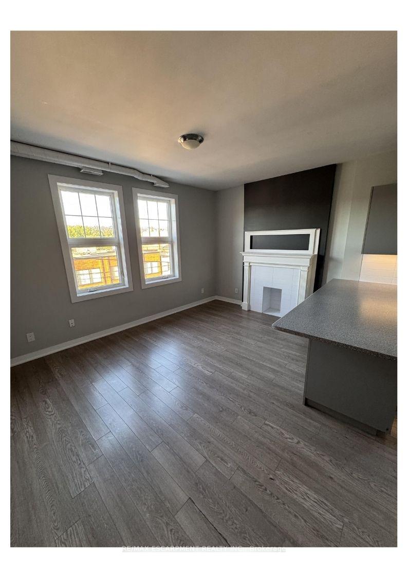 Photo 16 of Unit 301, 657 Barton Street E, Hamilton, Gibson — HOMEH