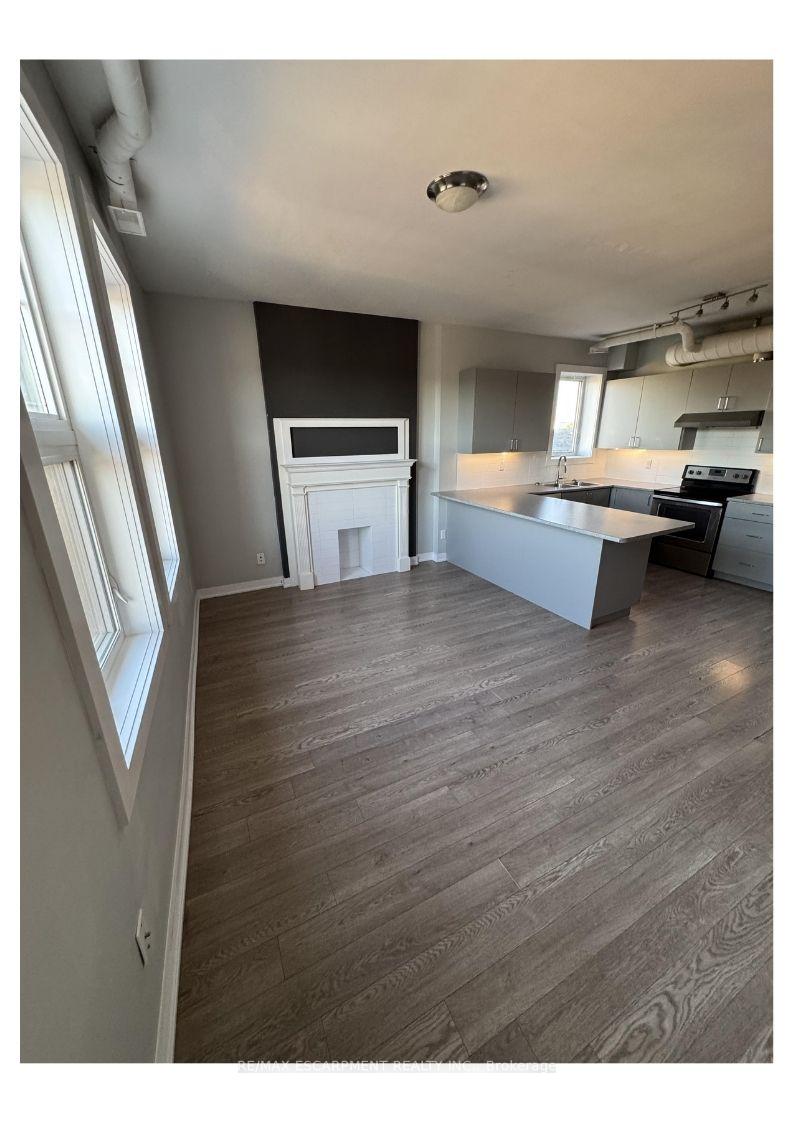 Photo 18 of Unit 301, 657 Barton Street E, Hamilton, Gibson — HOMEH