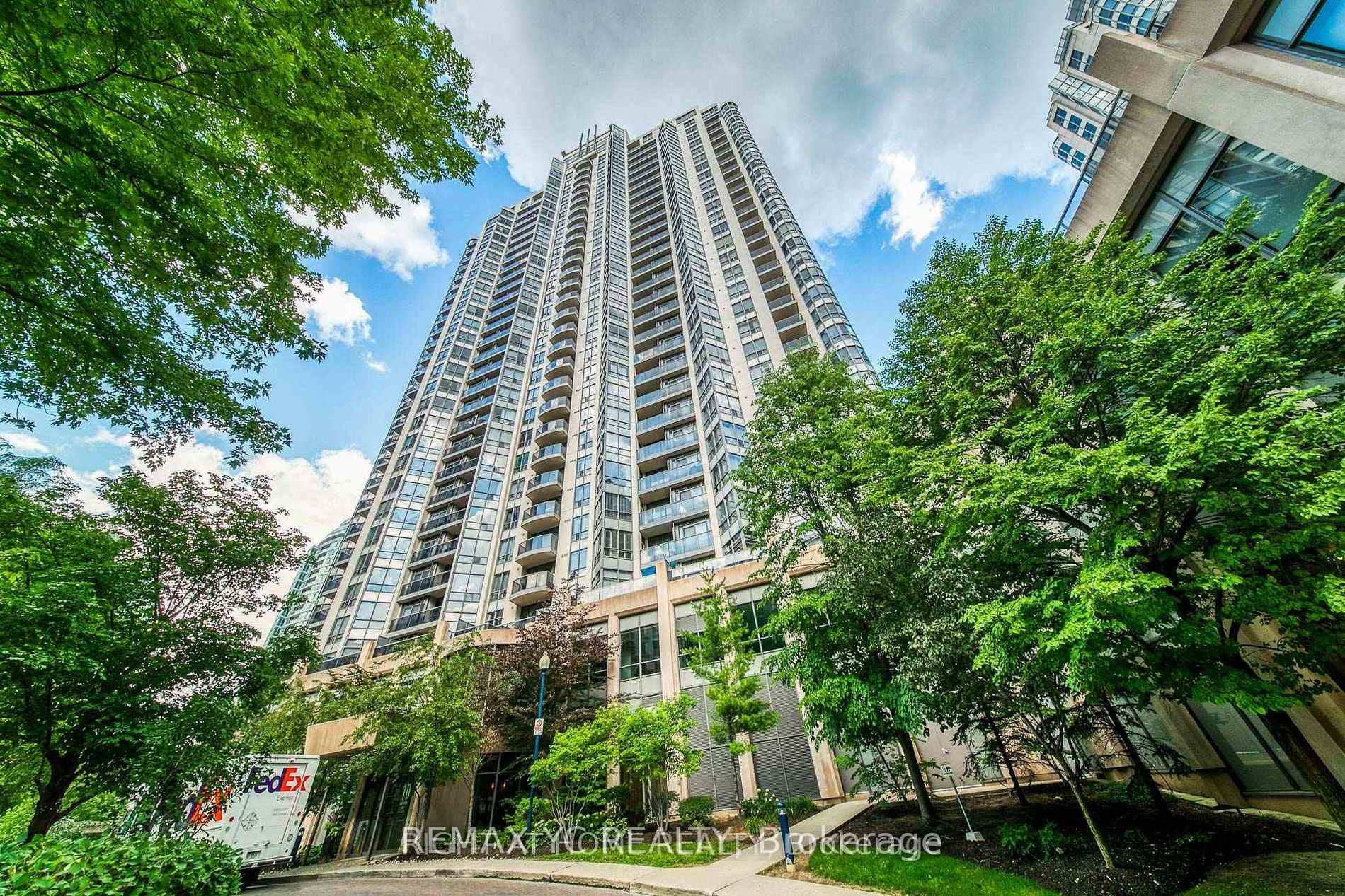 Front of Unit 1405, 10 Northtown Way