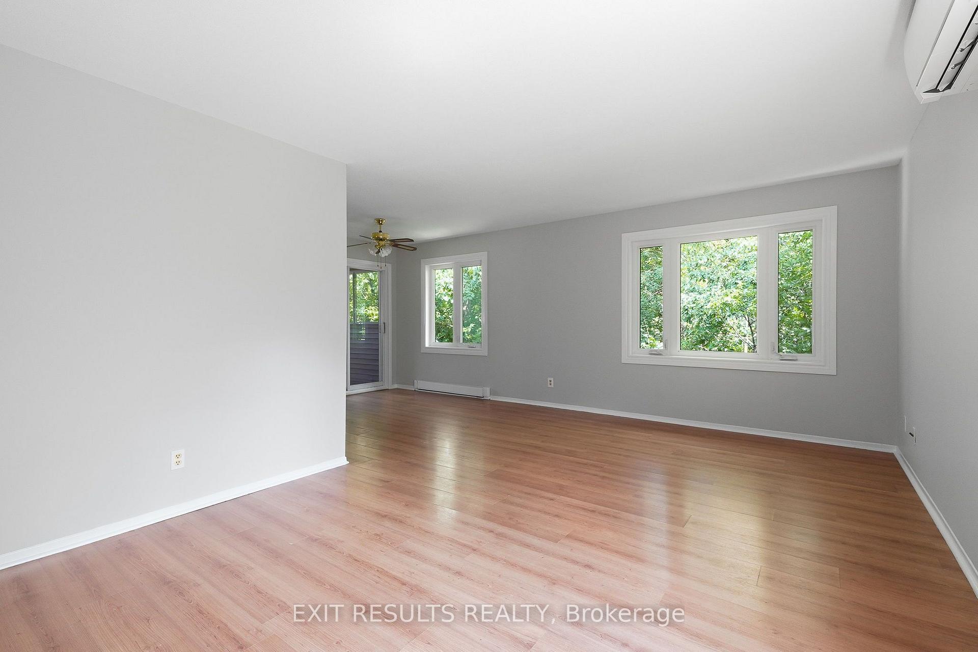 Photo 5 of Unit 13, 1035 Cummings Avenue, Ottawa, Cyrville — HOMEH