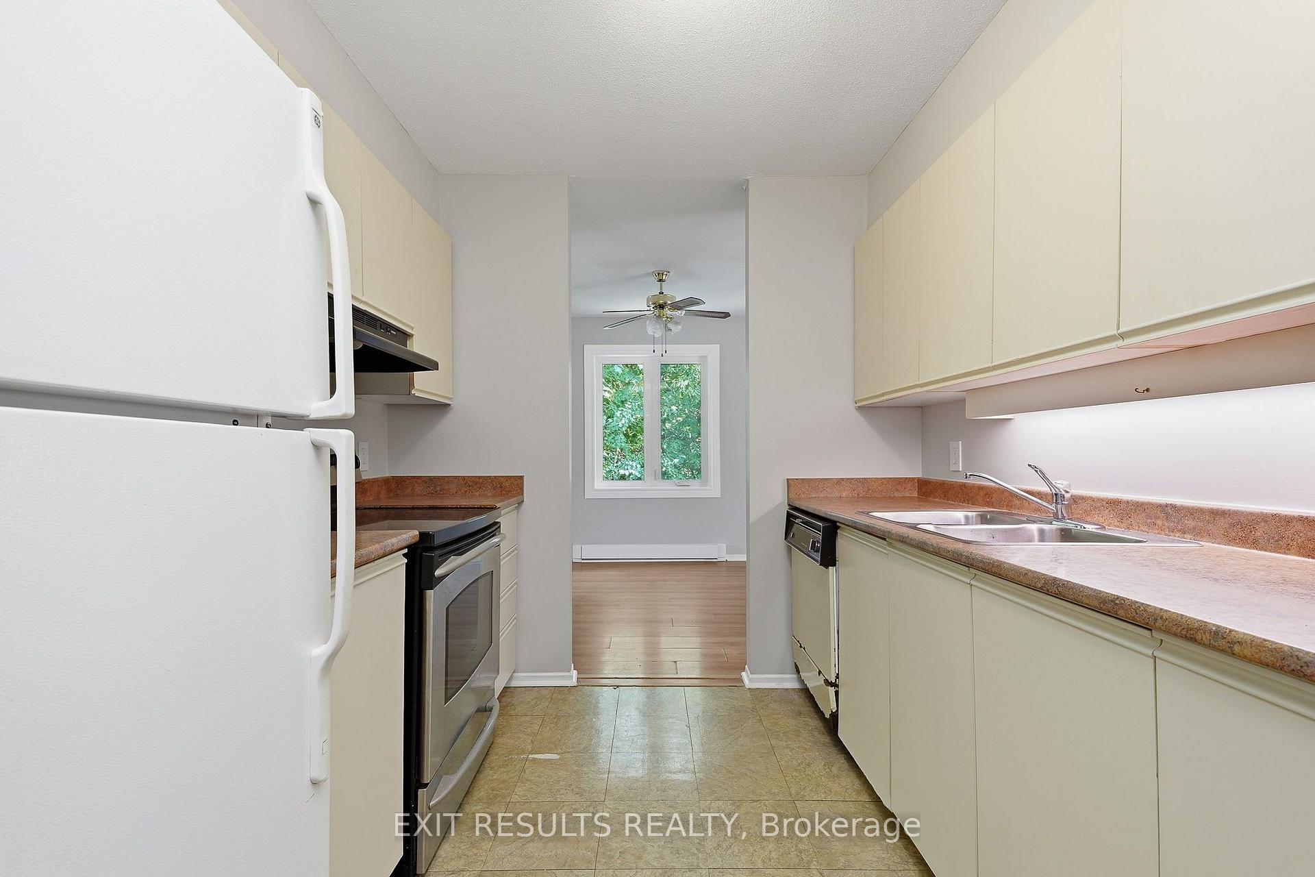 Photo 7 of Unit 13, 1035 Cummings Avenue, Ottawa, Cyrville — HOMEH