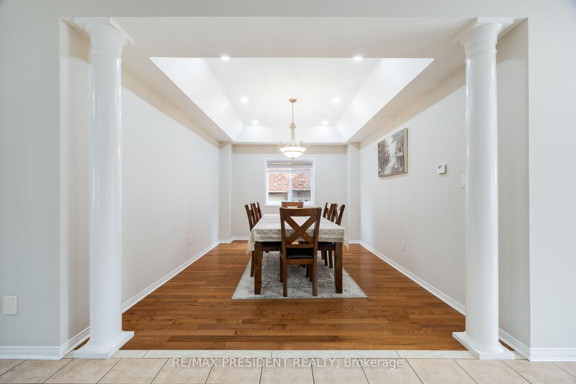 Photo 10 of 14 Baybrook Road, Brampton, Snelgrove — HOMEH