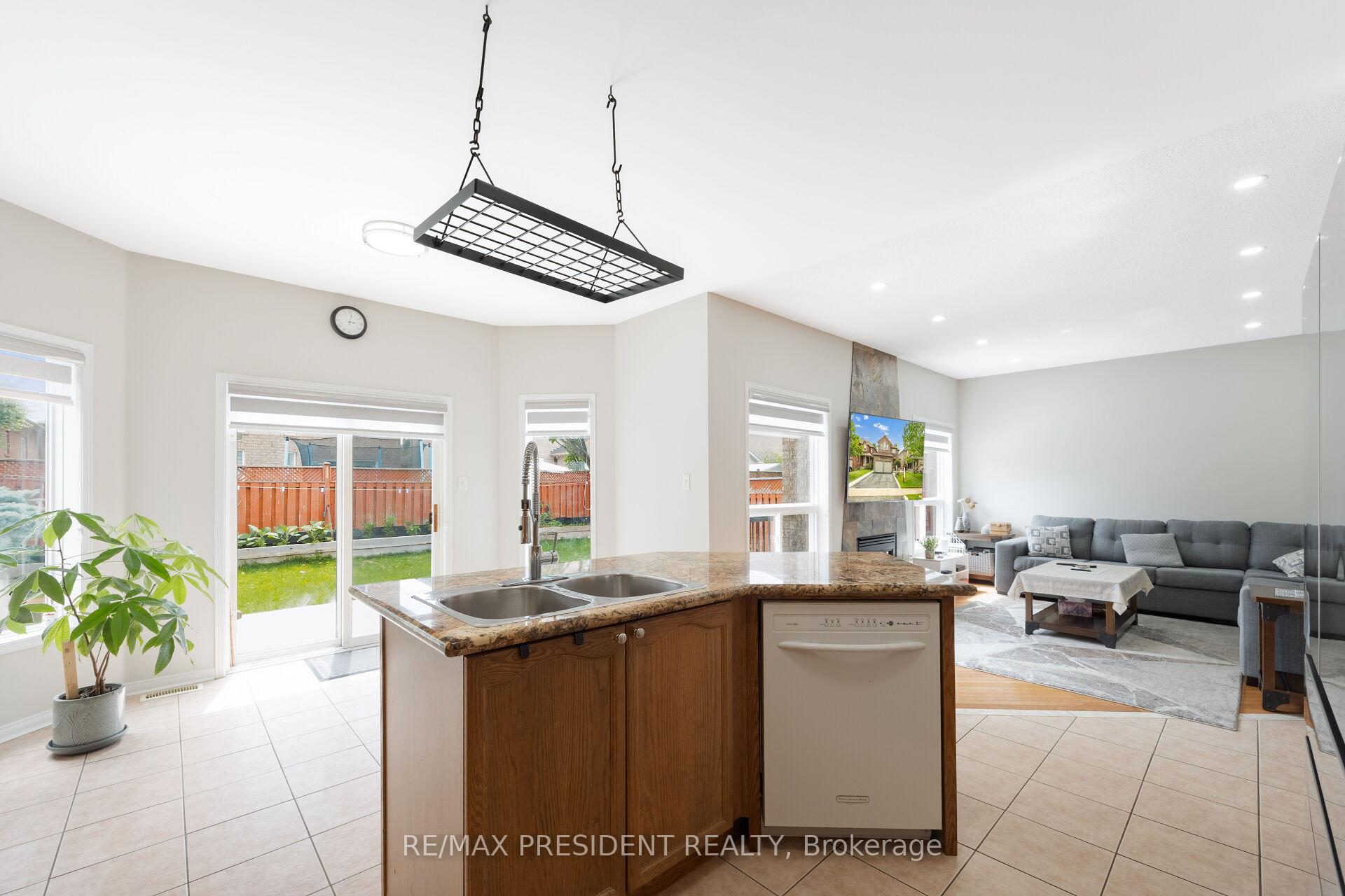 Photo 22 of 14 Baybrook Road, Brampton, Snelgrove — HOMEH