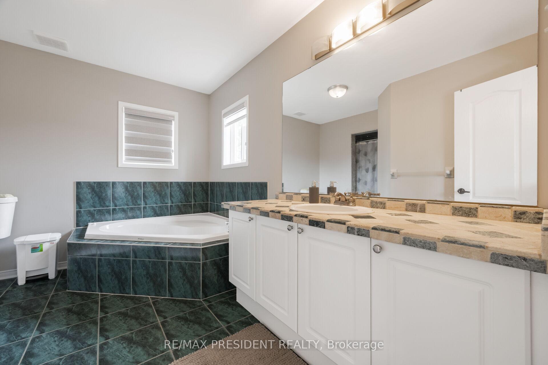 Photo 29 of 14 Baybrook Road, Brampton, Snelgrove — HOMEH