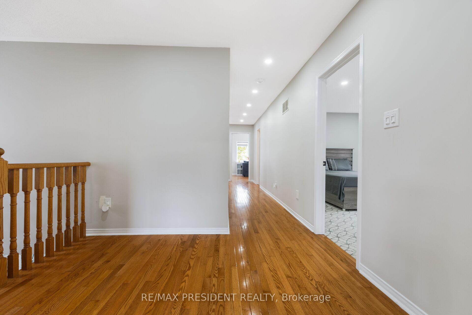 Photo 31 of 14 Baybrook Road, Brampton, Snelgrove — HOMEH