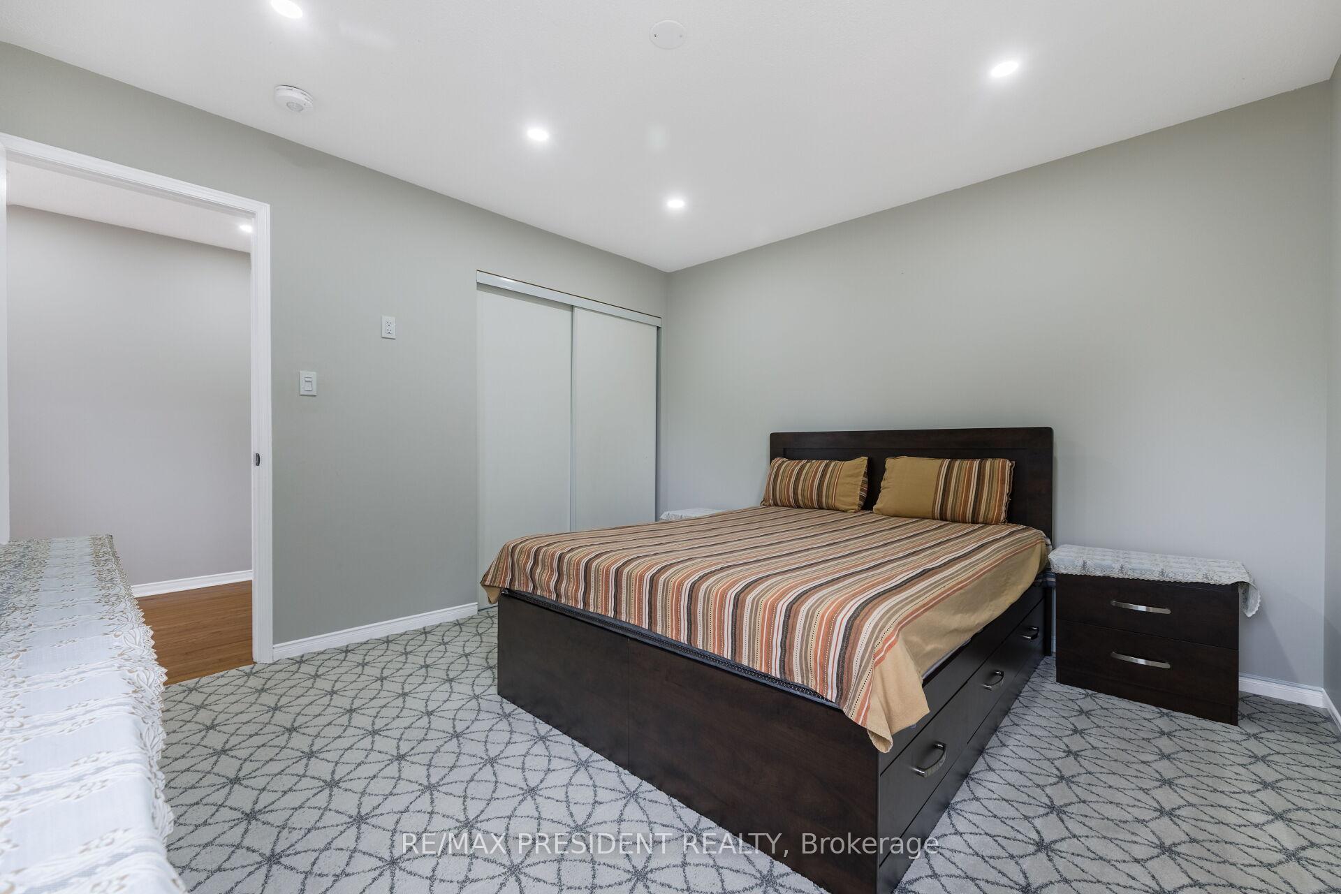 Photo 37 of 14 Baybrook Road, Brampton, Snelgrove — HOMEH