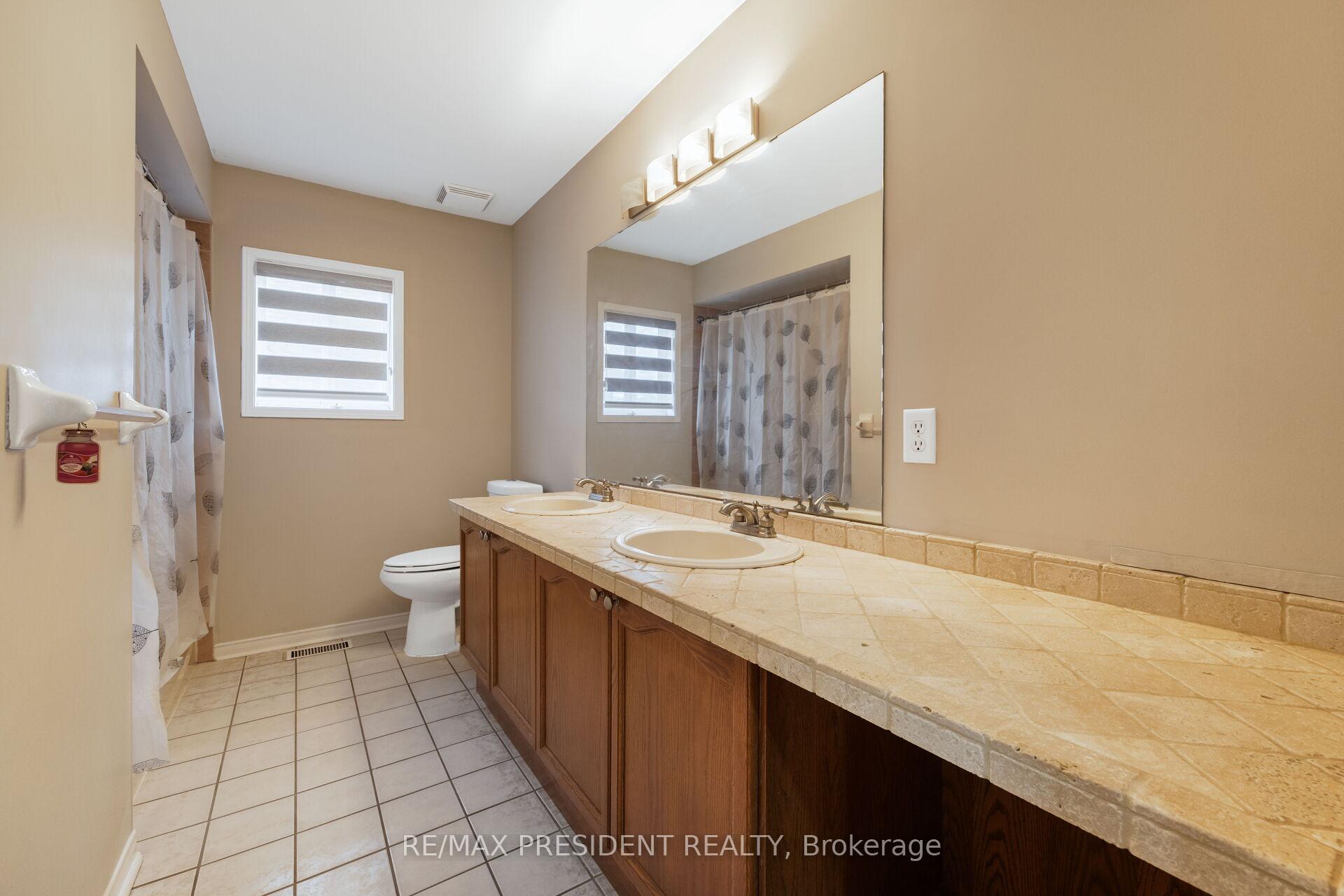 Photo 38 of 14 Baybrook Road, Brampton, Snelgrove — HOMEH