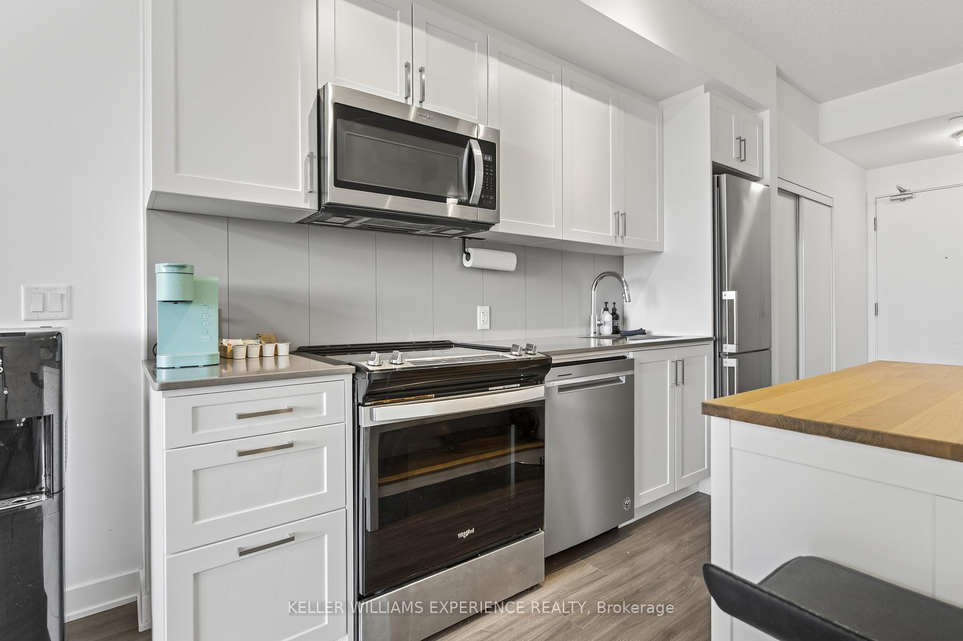 Photo 3 of Unit 328, 681 Yonge Street, Barrie, Painswick South — HOMEH