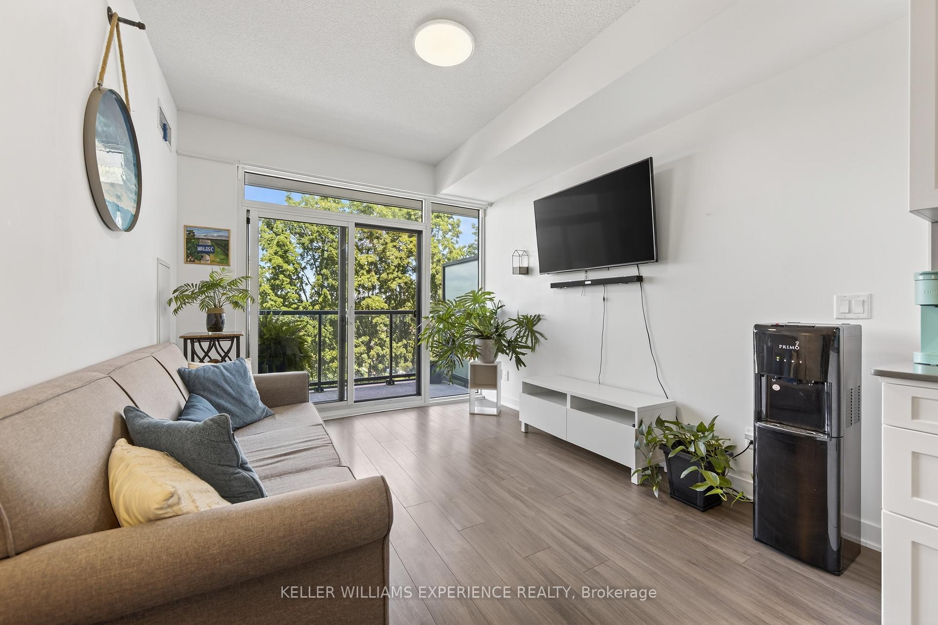 Photo 8 of Unit 328, 681 Yonge Street, Barrie, Painswick South — HOMEH
