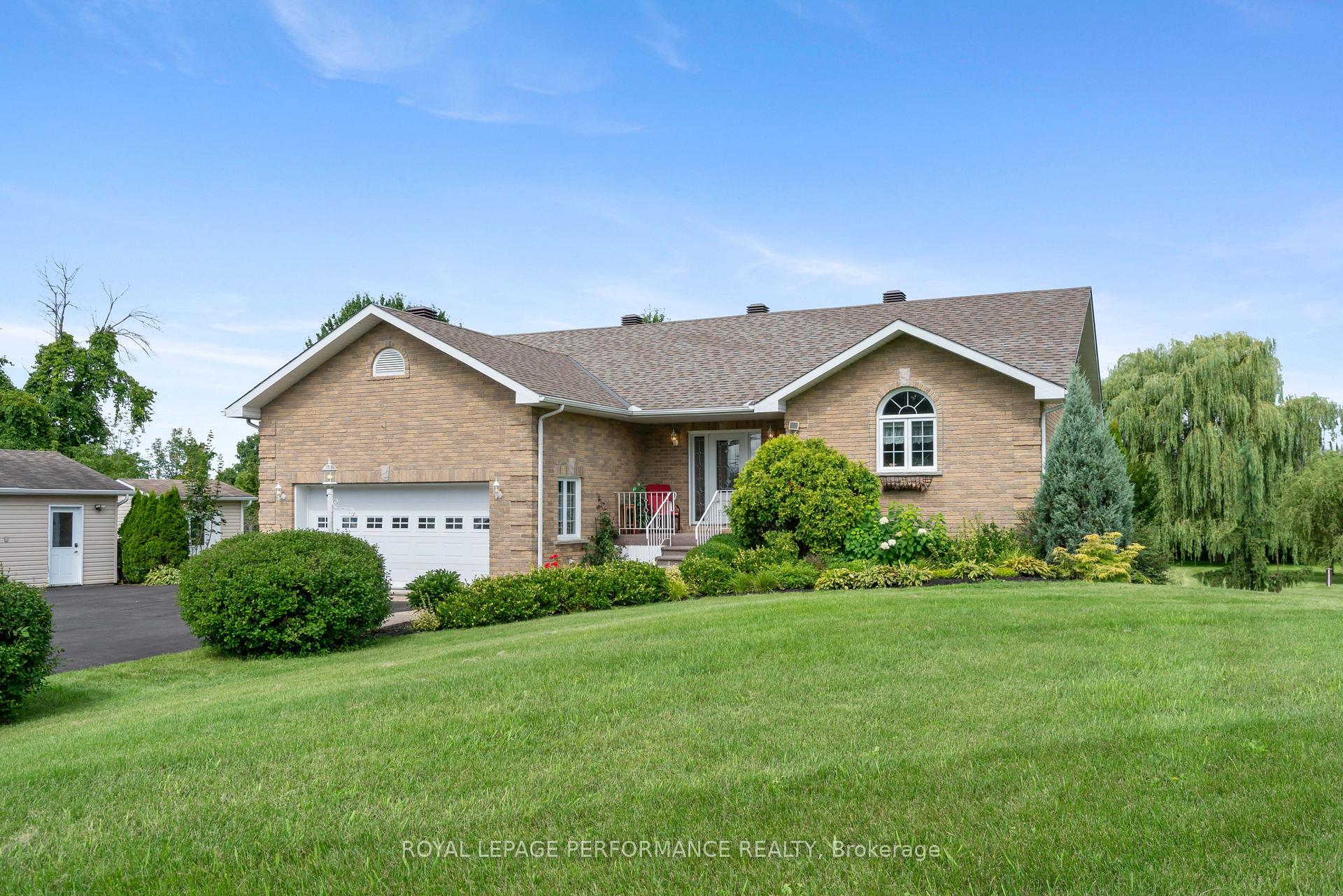 Photo 3 of 18245 Tyotown Road, South Glengarry, South Glengarry (Charlottenburgh) Twp — HOMEH