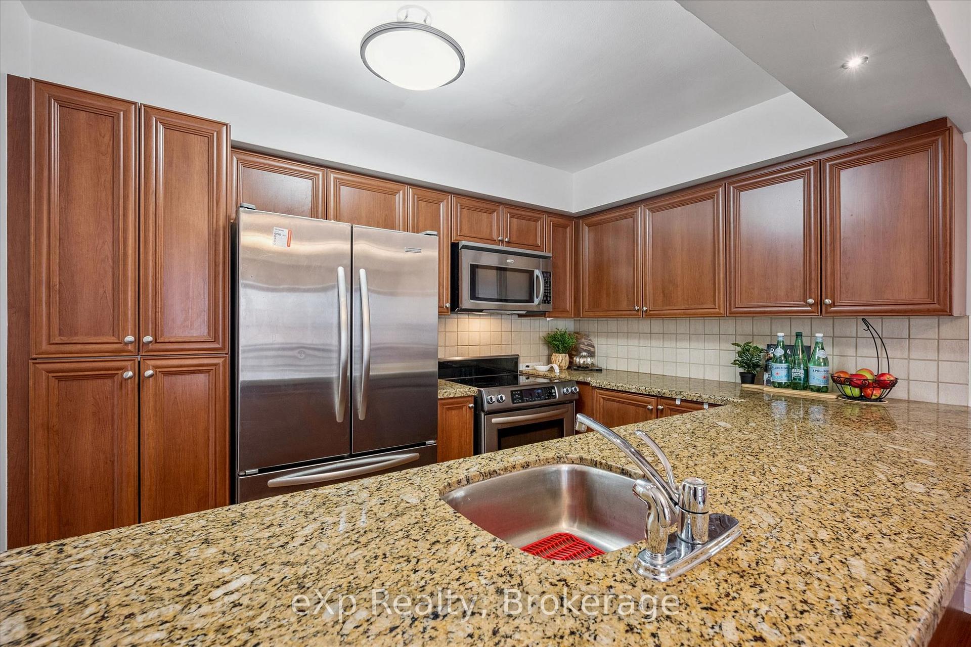 Photo 17 of 1418 Ghent Avenue, Burlington, Brant — HOMEH