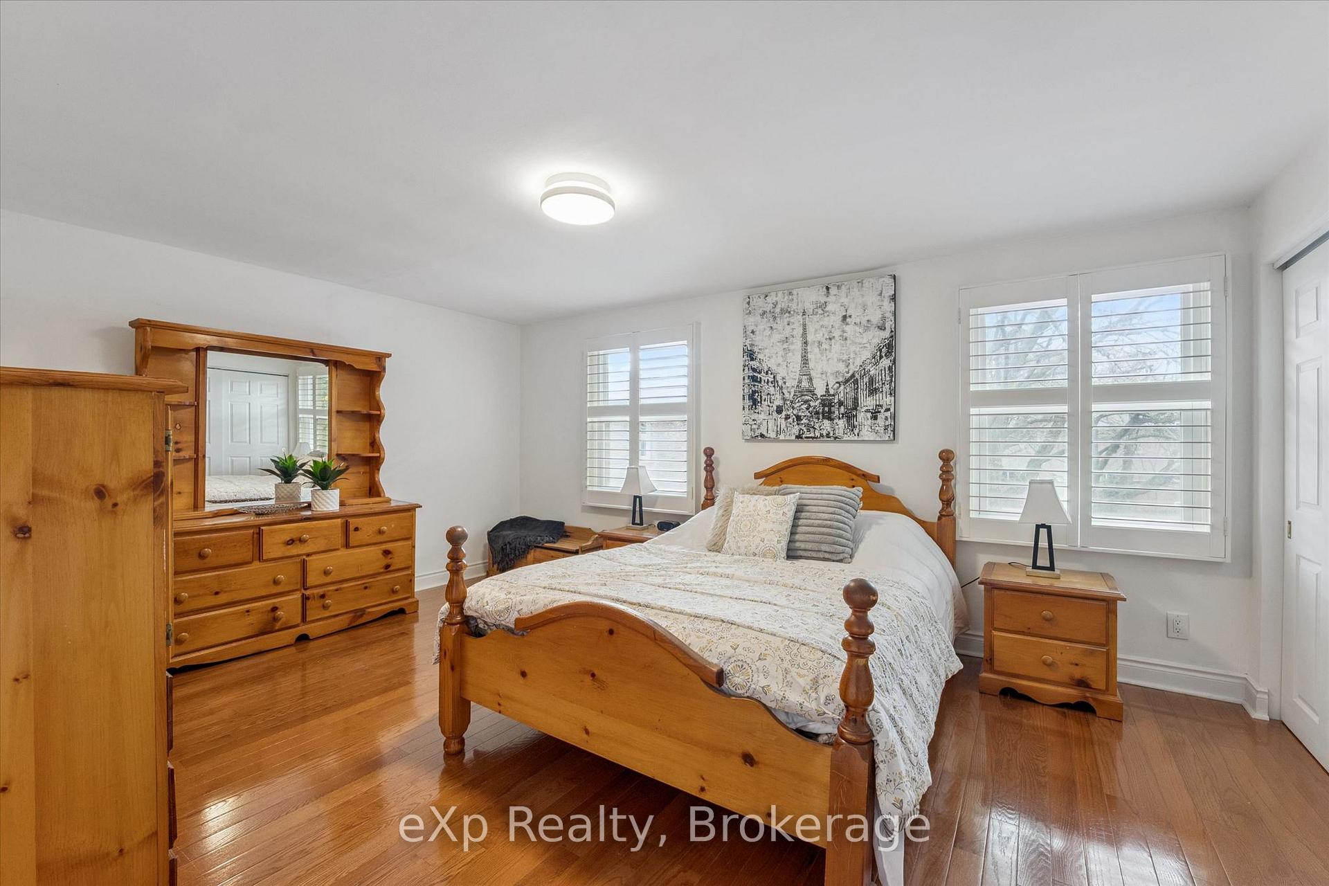 Photo 20 of 1418 Ghent Avenue, Burlington, Brant — HOMEH