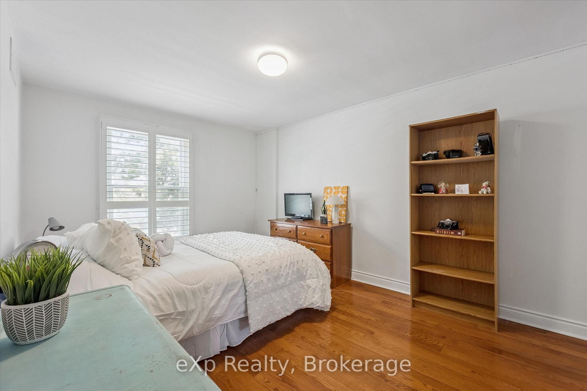 Photo 28 of 1418 Ghent Avenue, Burlington, Brant — HOMEH