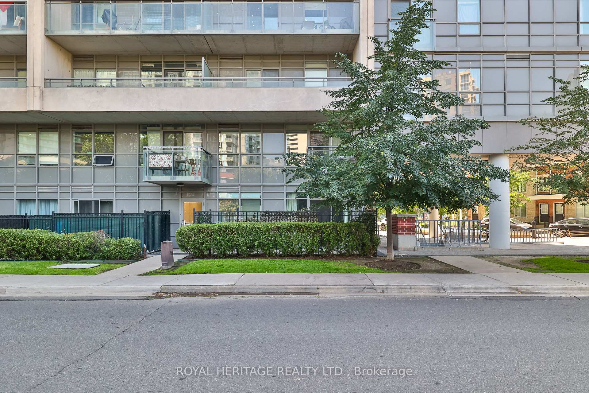 Photo 28 of Unit 104, 38 Joe Shuster Way, Toronto, South Parkdale — HOMEH
