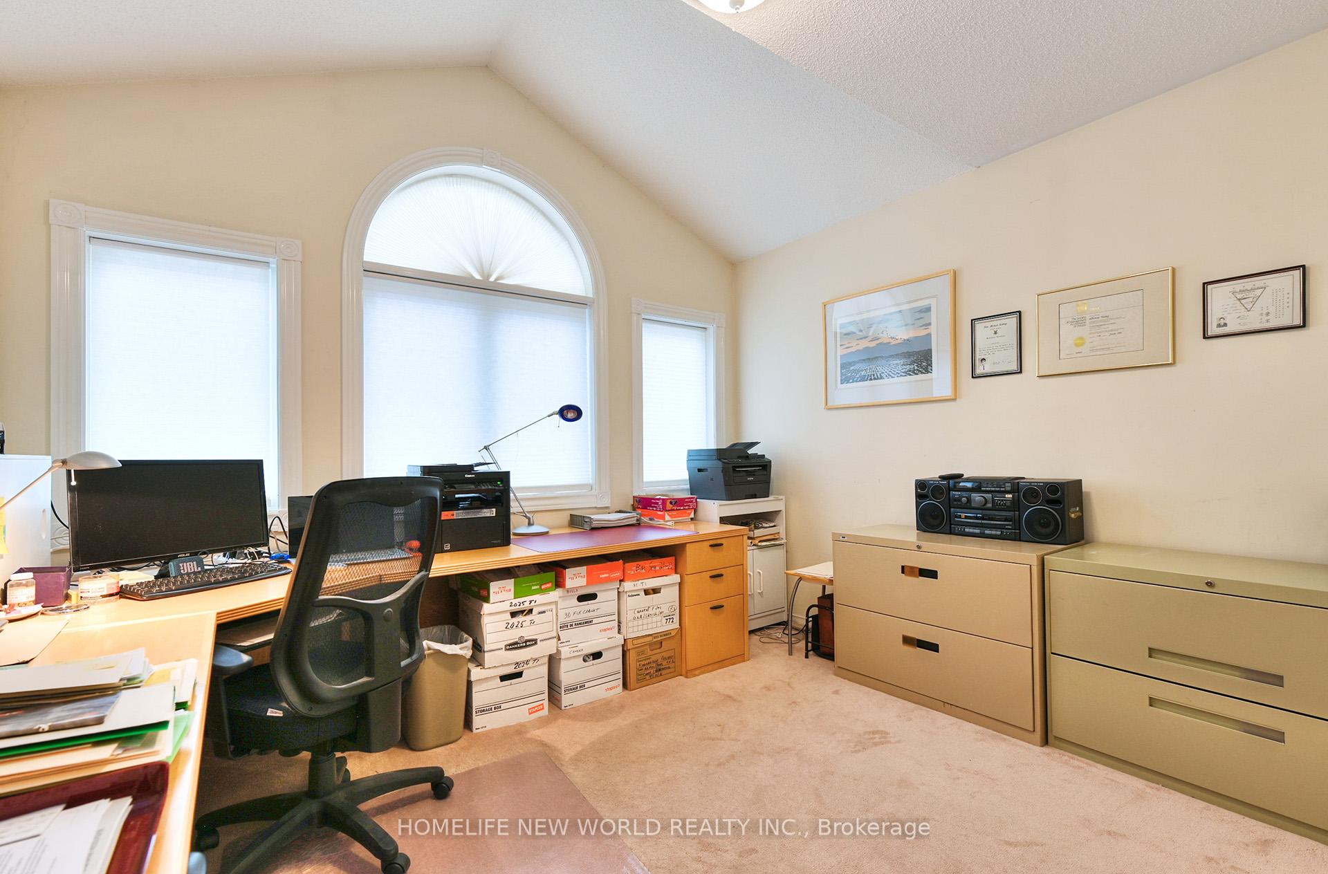 Photo 24 of 7 Fairlawn Avenue, Markham, Berczy — HOMEH