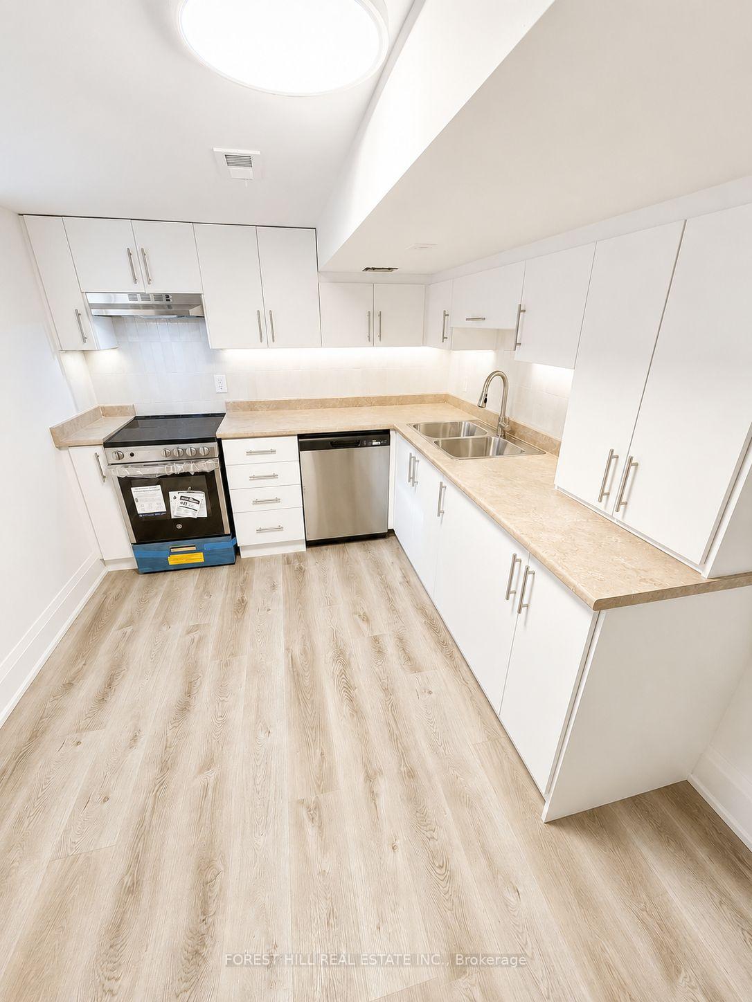 Photo 3 of Unit Lower, 43 Belvidere Avenue, Toronto, Oakwood Village — HOMEH