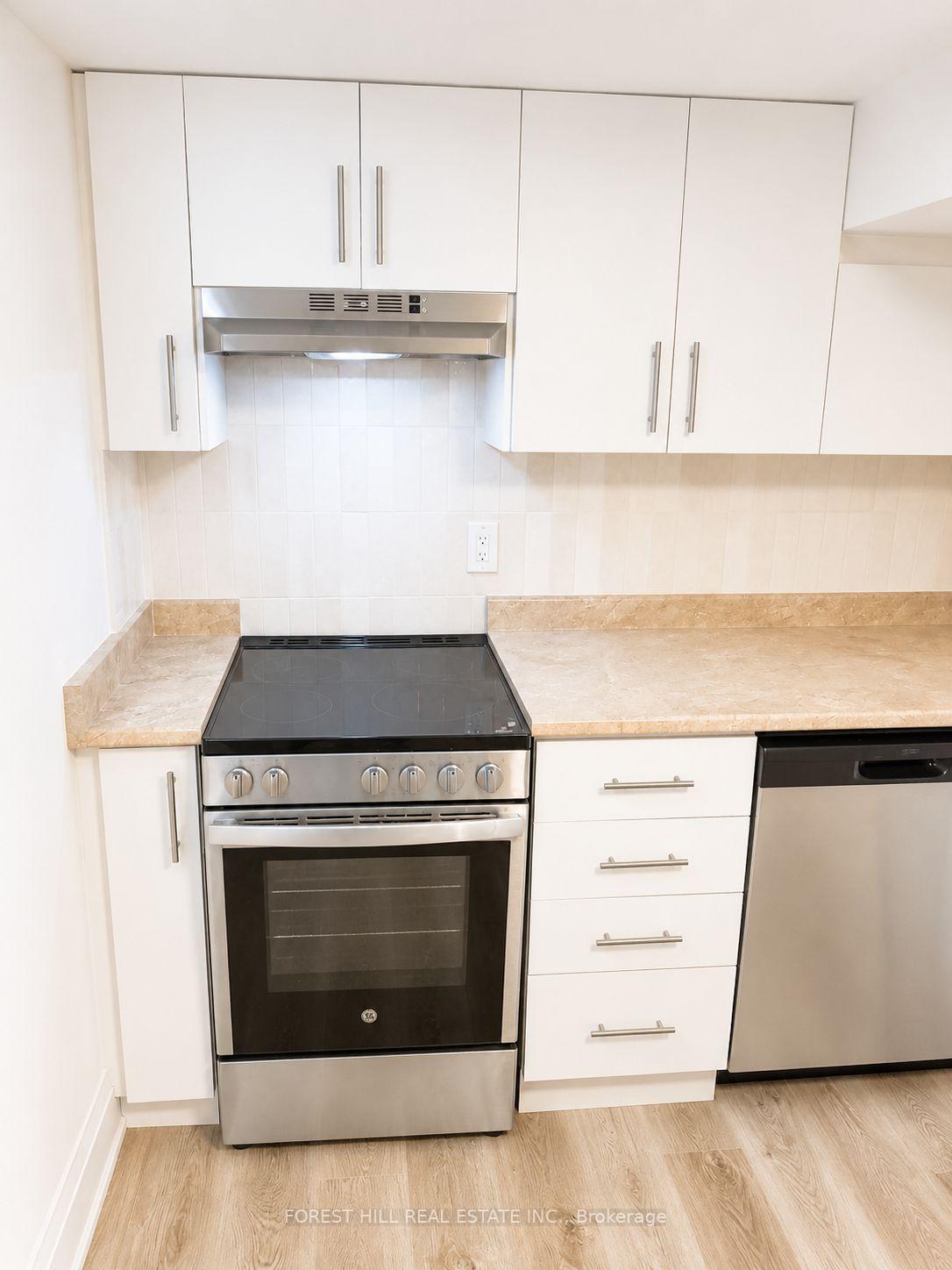 Photo 5 of Unit Lower, 43 Belvidere Avenue, Toronto, Oakwood Village — HOMEH