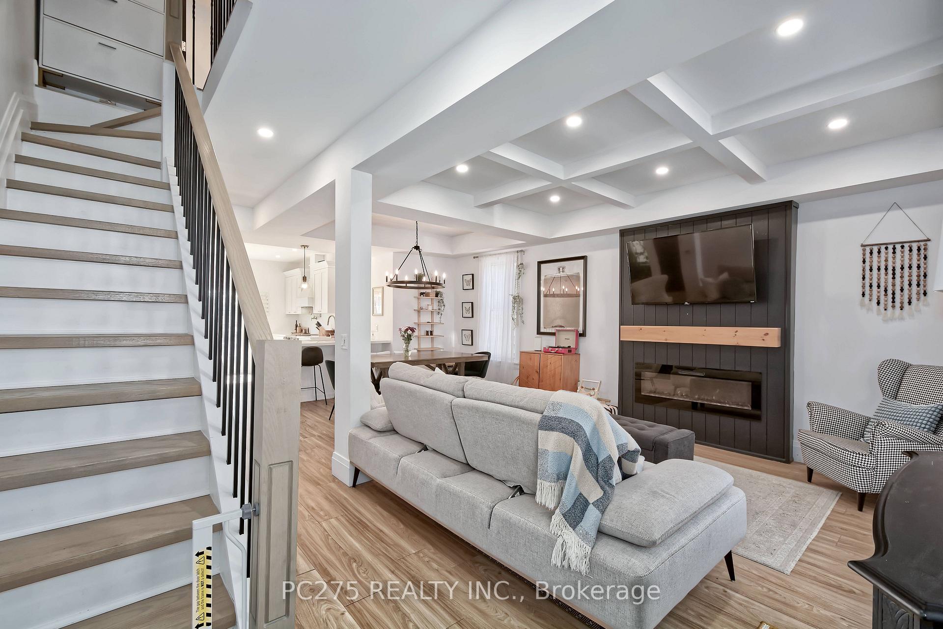 Photo 4 of 92 Walnut Street, Brant, Paris — HOMEH