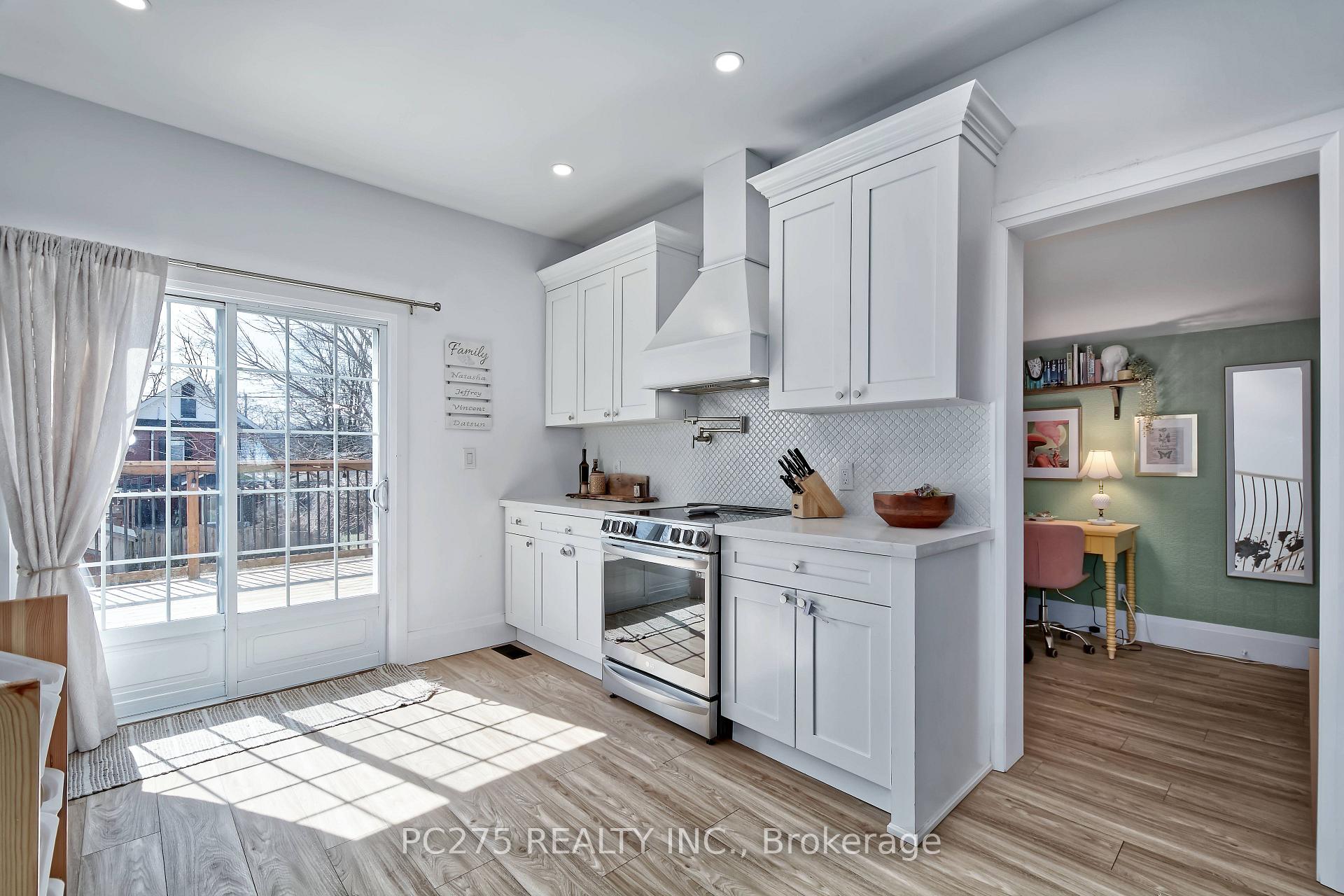 Photo 9 of 92 Walnut Street, Brant, Paris — HOMEH