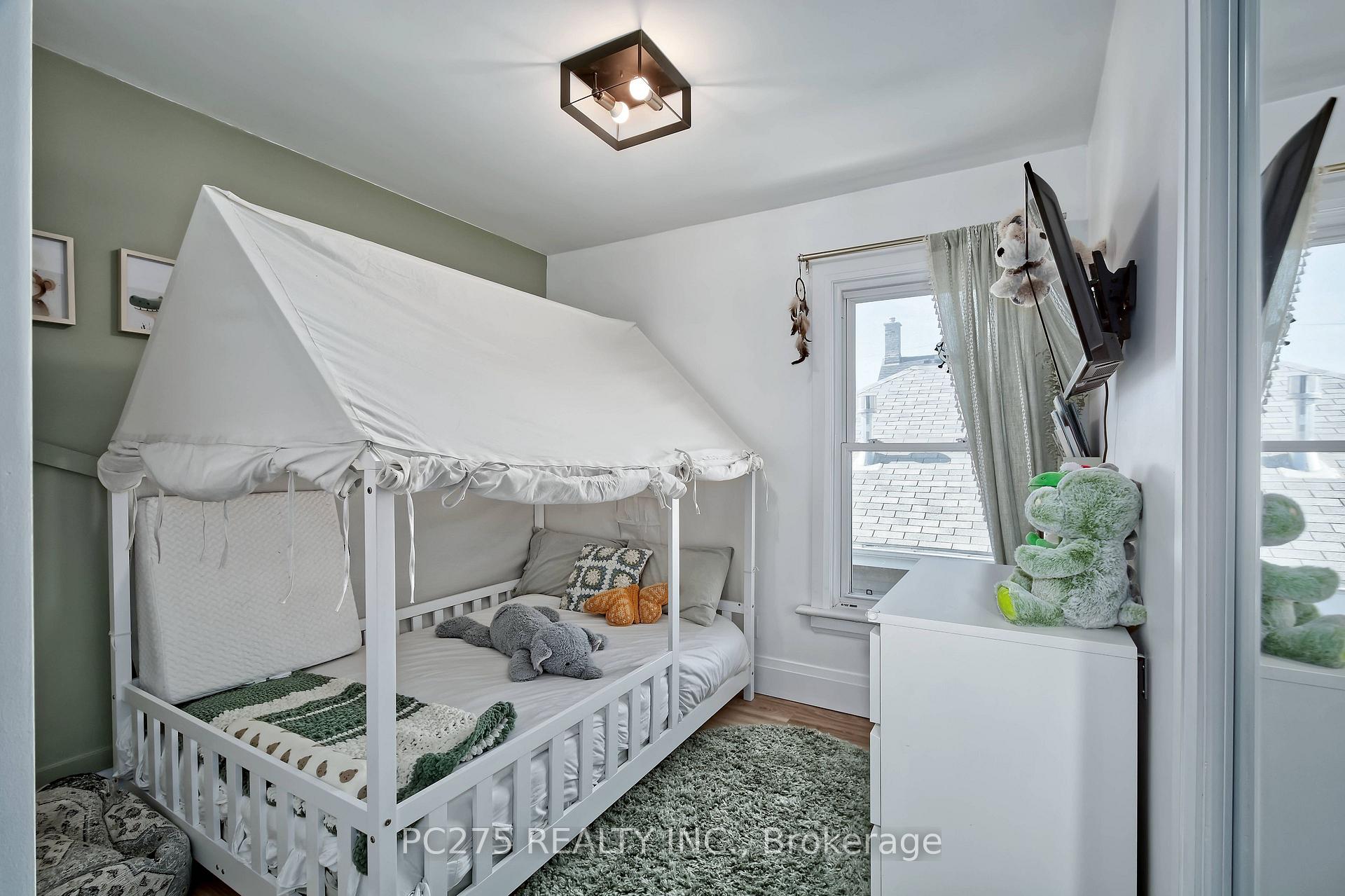 Photo 20 of 92 Walnut Street, Brant, Paris — HOMEH