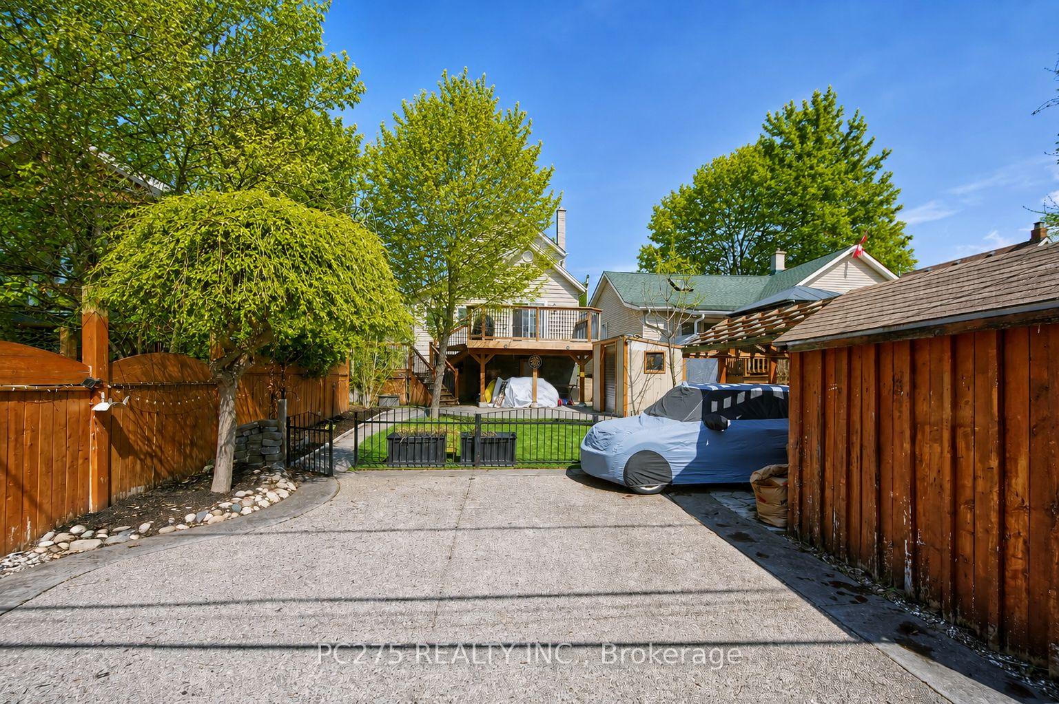 Photo 33 of 92 Walnut Street, Brant, Paris — HOMEH