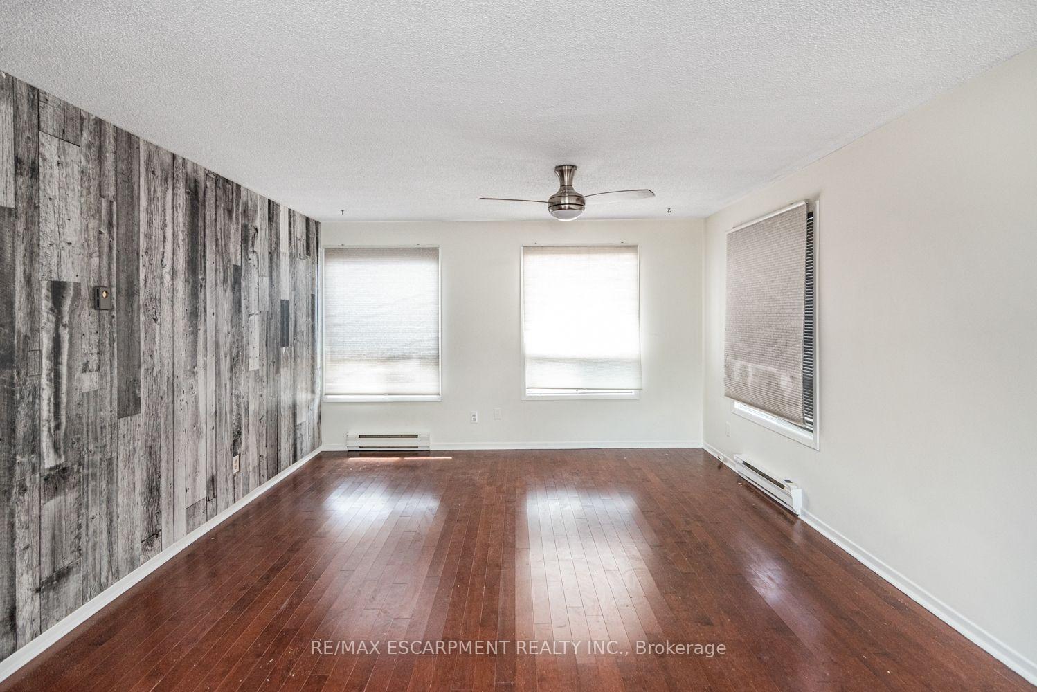 Photo 6 of Unit Upper, 1290 Stone Church Road E, Hamilton, Rymal — HOMEH