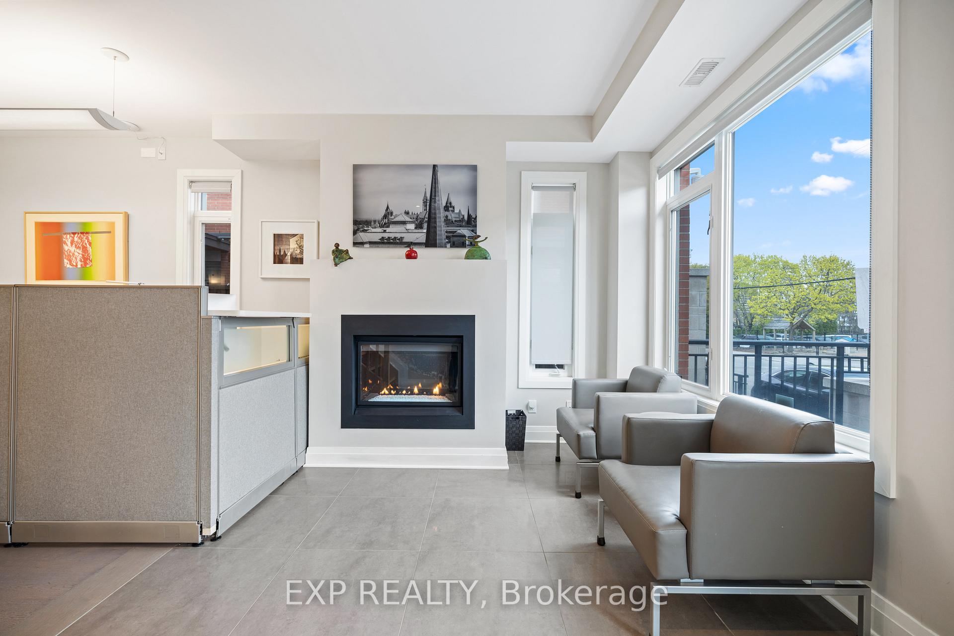 Photo 6 of 360 Ravenhill Avenue E, Ottawa, McKellar/Highland — HOMEH