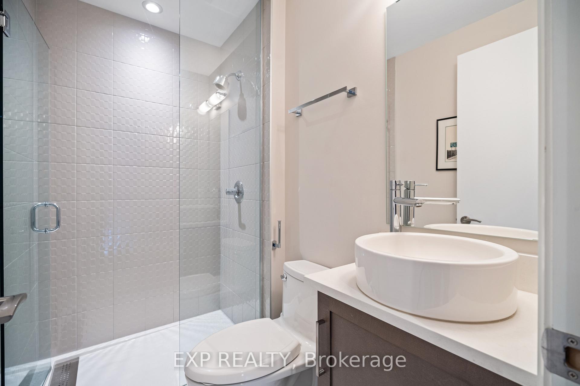 Photo 23 of 360 Ravenhill Avenue E, Ottawa, McKellar/Highland — HOMEH