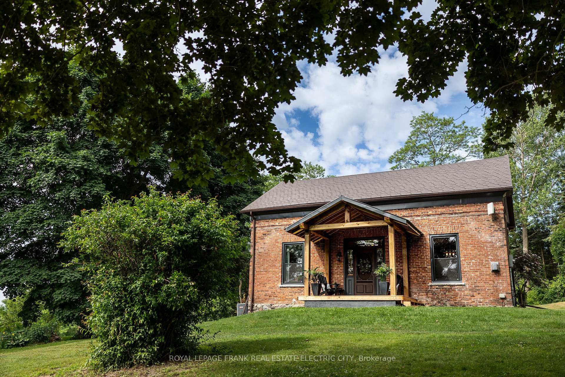 Photo 1 of 4242 Cedar Valley Road, Clarington, Rural Clarington — HOMEH