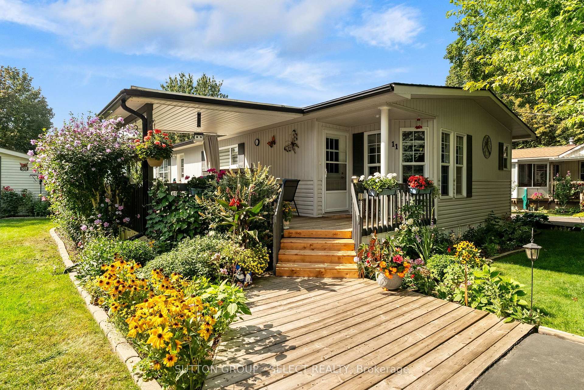 Photo 2 of 11 Huron Lane, Ashfield-Colborne-Wawanosh, Colborne — HOMEH