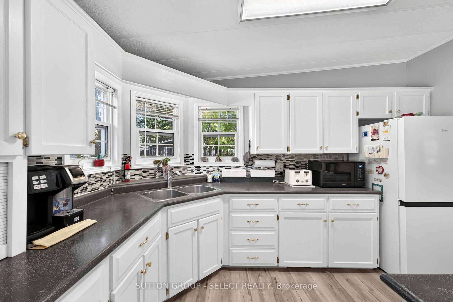 Photo 16 of 11 Huron Lane, Ashfield-Colborne-Wawanosh, Colborne — HOMEH