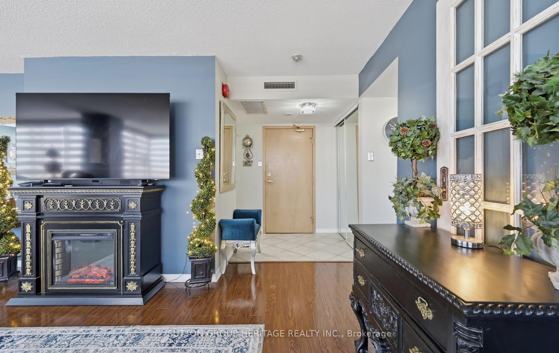 Photo 5 of Unit 514, 25 Cumberland Lane, Ajax, South West — HOMEH