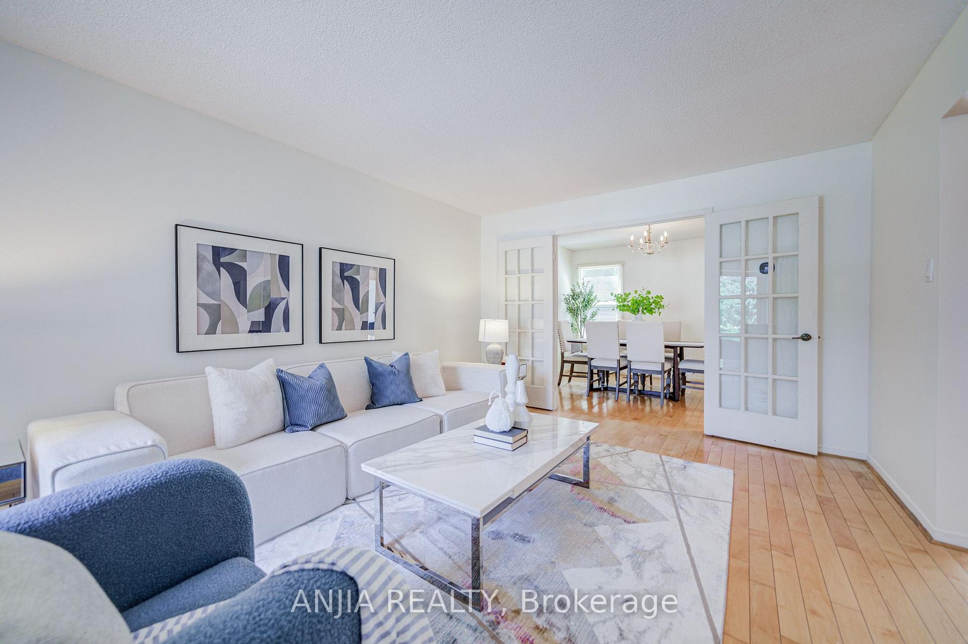 Photo 10 of 123 Chapel Park Square, Scarborough, Steeles — HOMEH