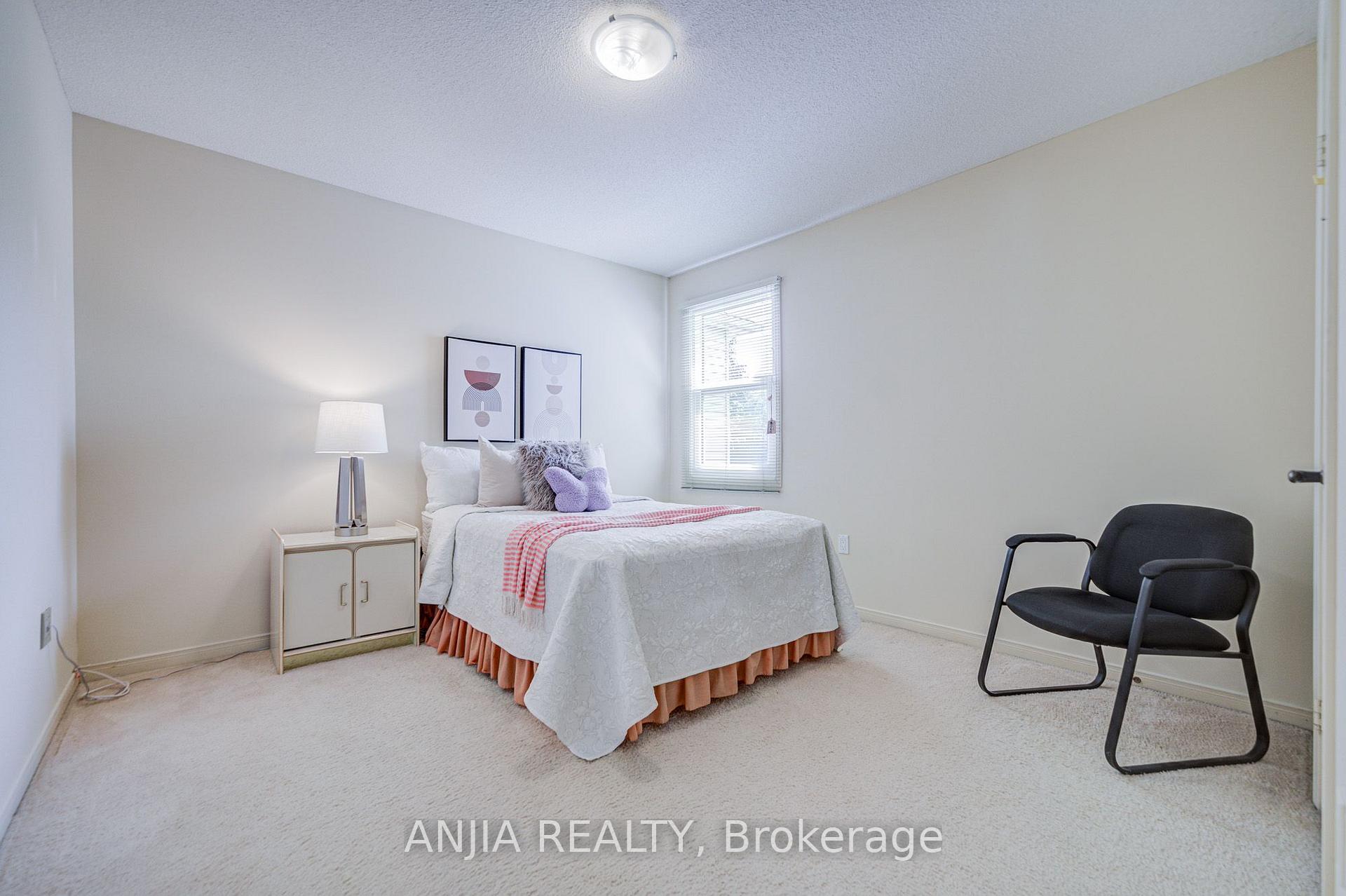 Photo 35 of 123 Chapel Park Square, Scarborough, Steeles — HOMEH