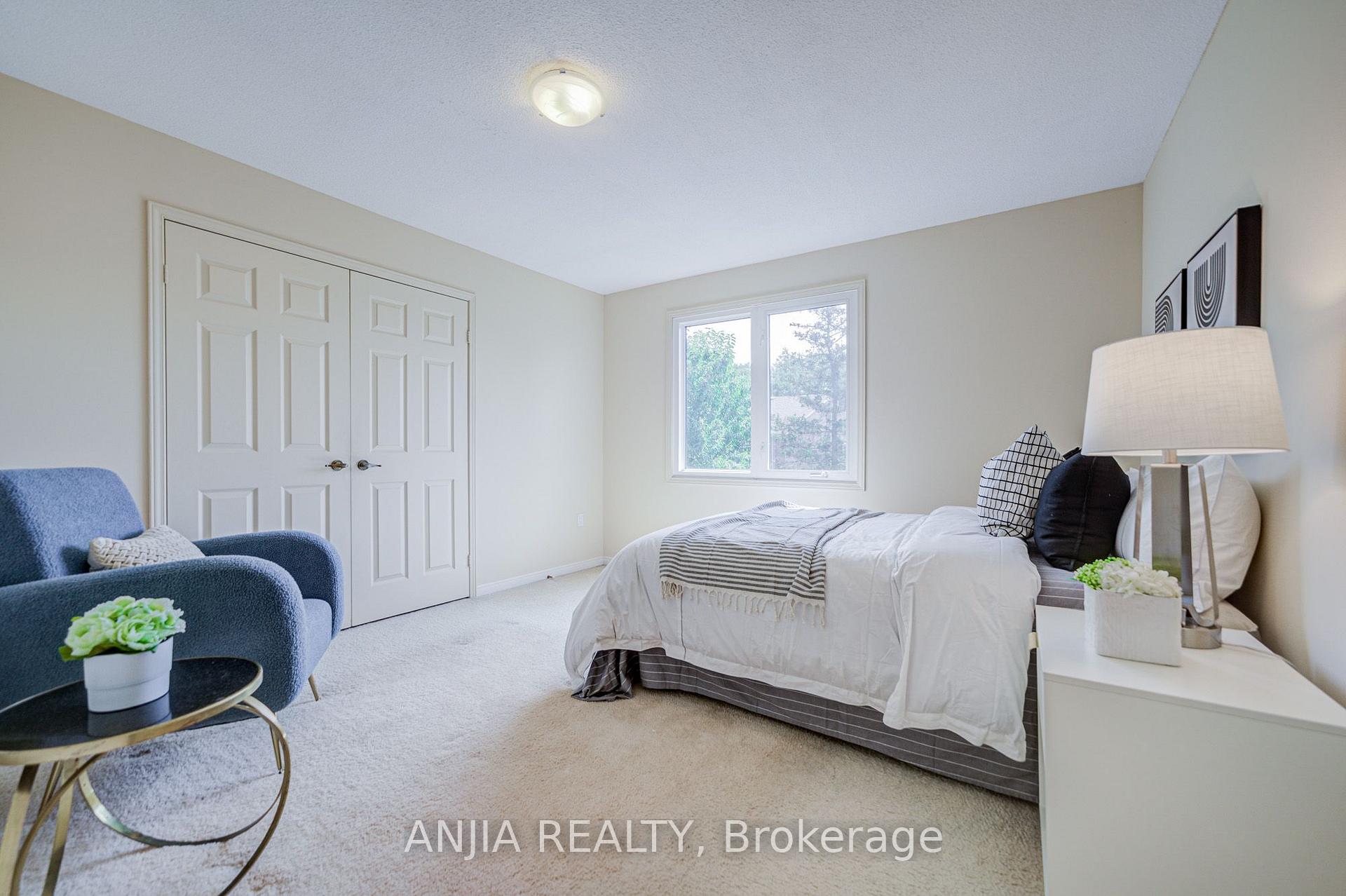 Photo 38 of 123 Chapel Park Square, Scarborough, Steeles — HOMEH