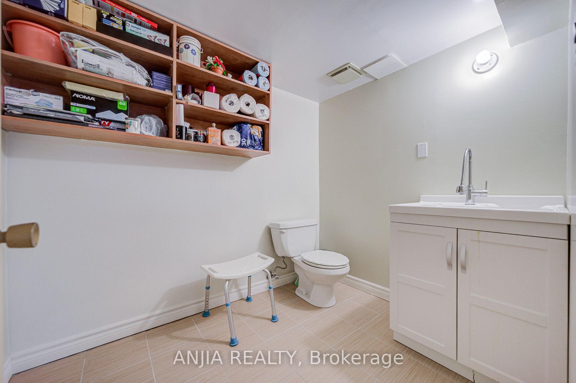 Photo 47 of 123 Chapel Park Square, Scarborough, Steeles — HOMEH