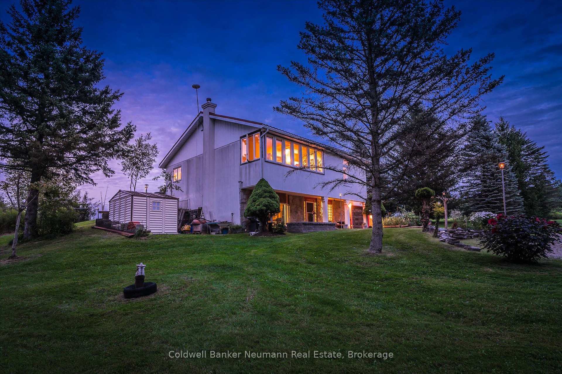 Photo 3 of 7530 Macpherson Lane, Puslinch, Rural Puslinch East — HOMEH