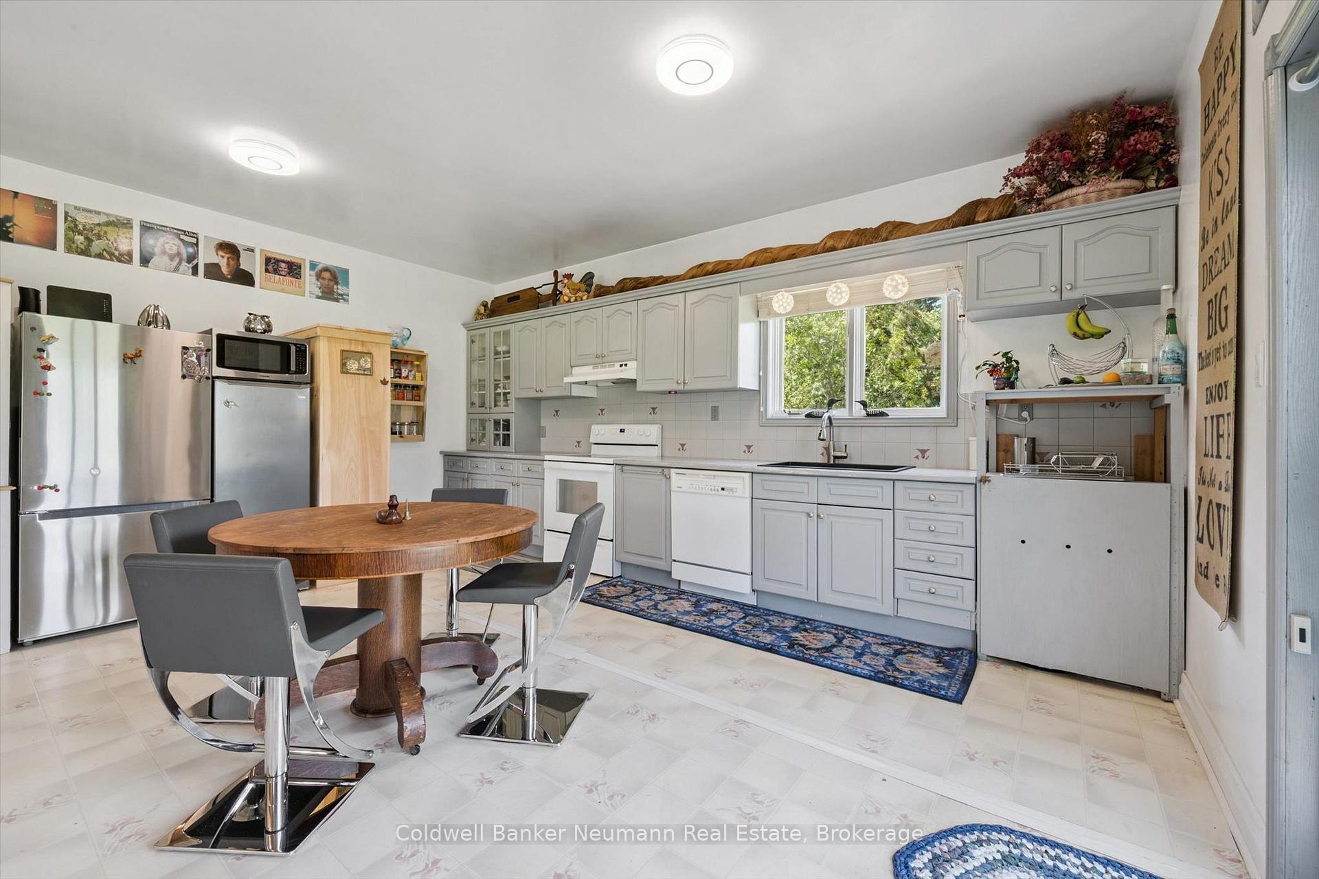 Photo 32 of 7530 Macpherson Lane, Puslinch, Rural Puslinch East — HOMEH