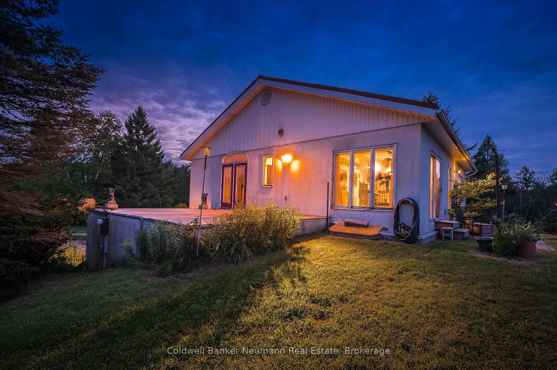 Photo 10 of 7530 Macpherson Lane, Puslinch, Rural Puslinch East — HOMEH