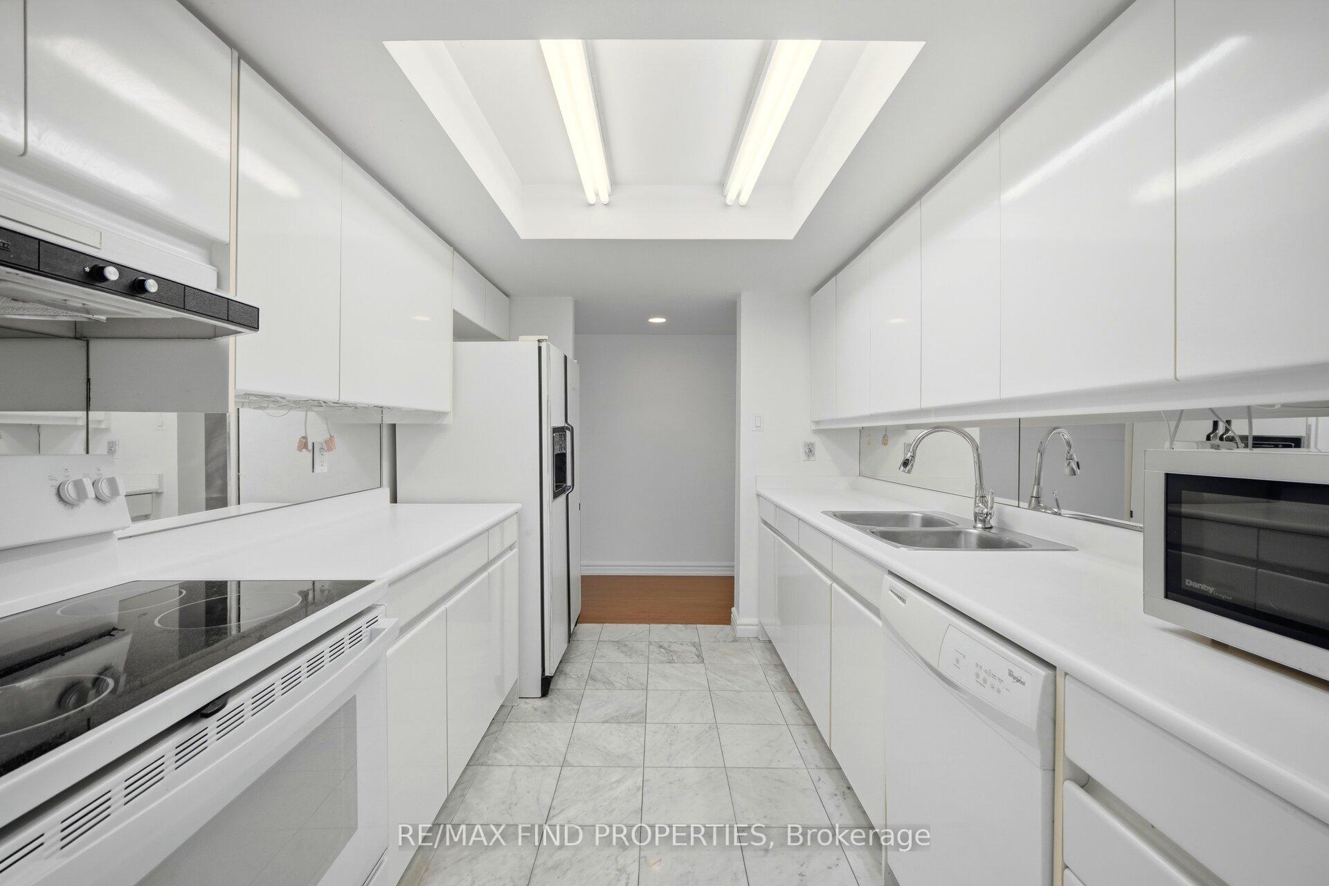 Photo 9 of Unit 1203, 33 University Avenue, Toronto, Waterfront Communities — HOMEH